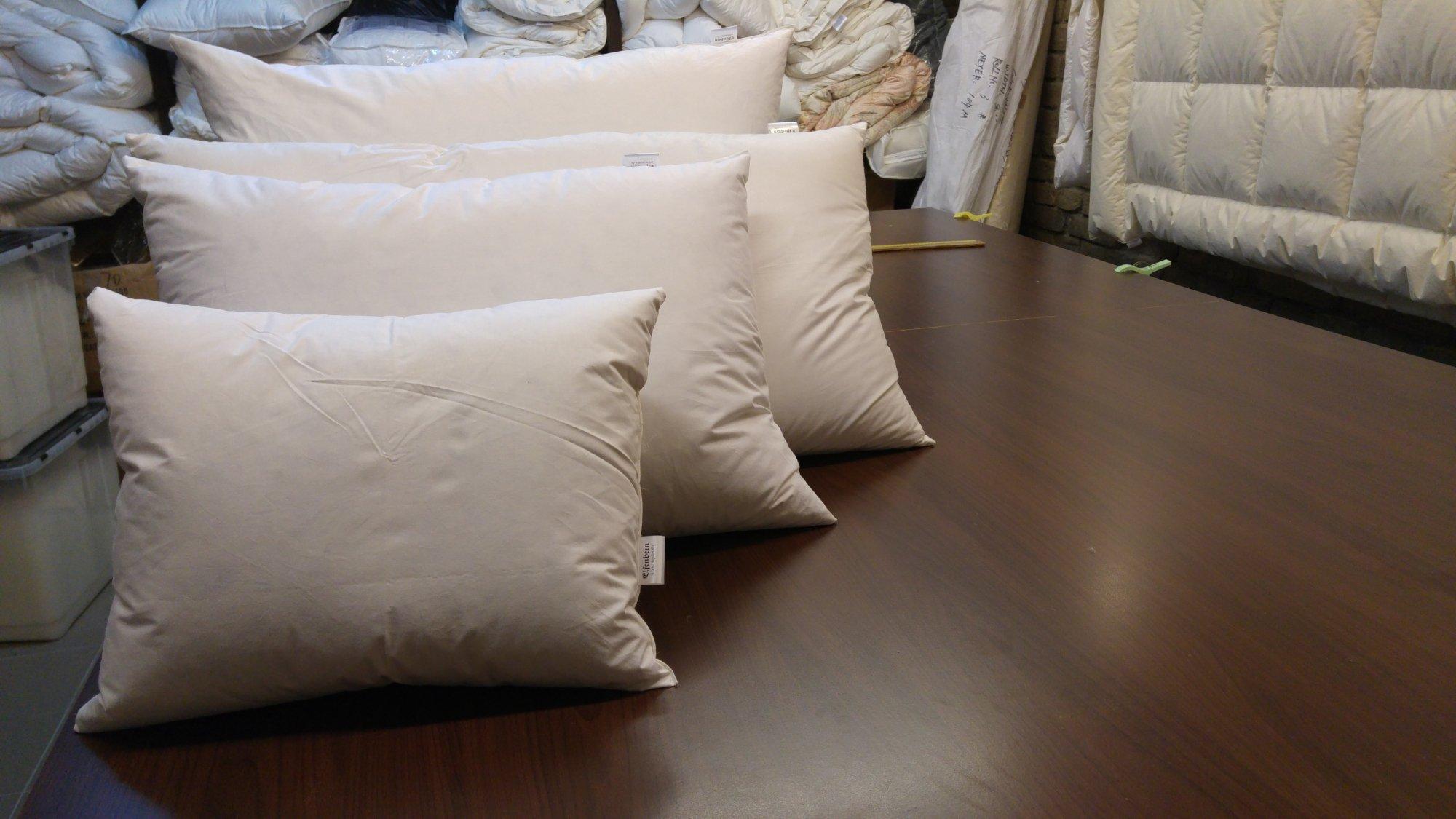 Elfenbein Comforters