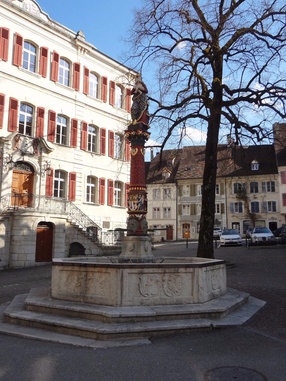 Fontaine de la Vierge