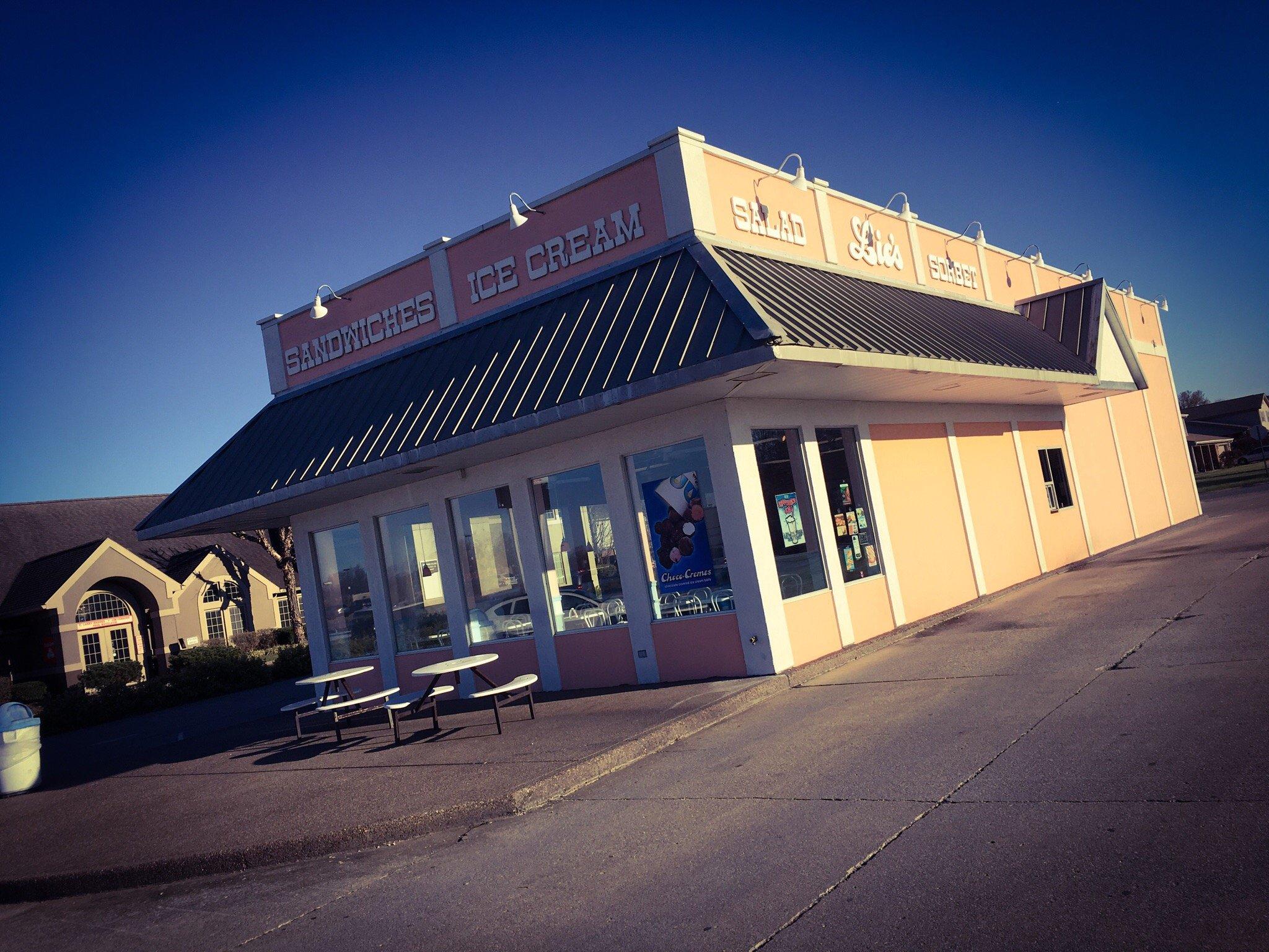 Lic's Deli & Ice Cream