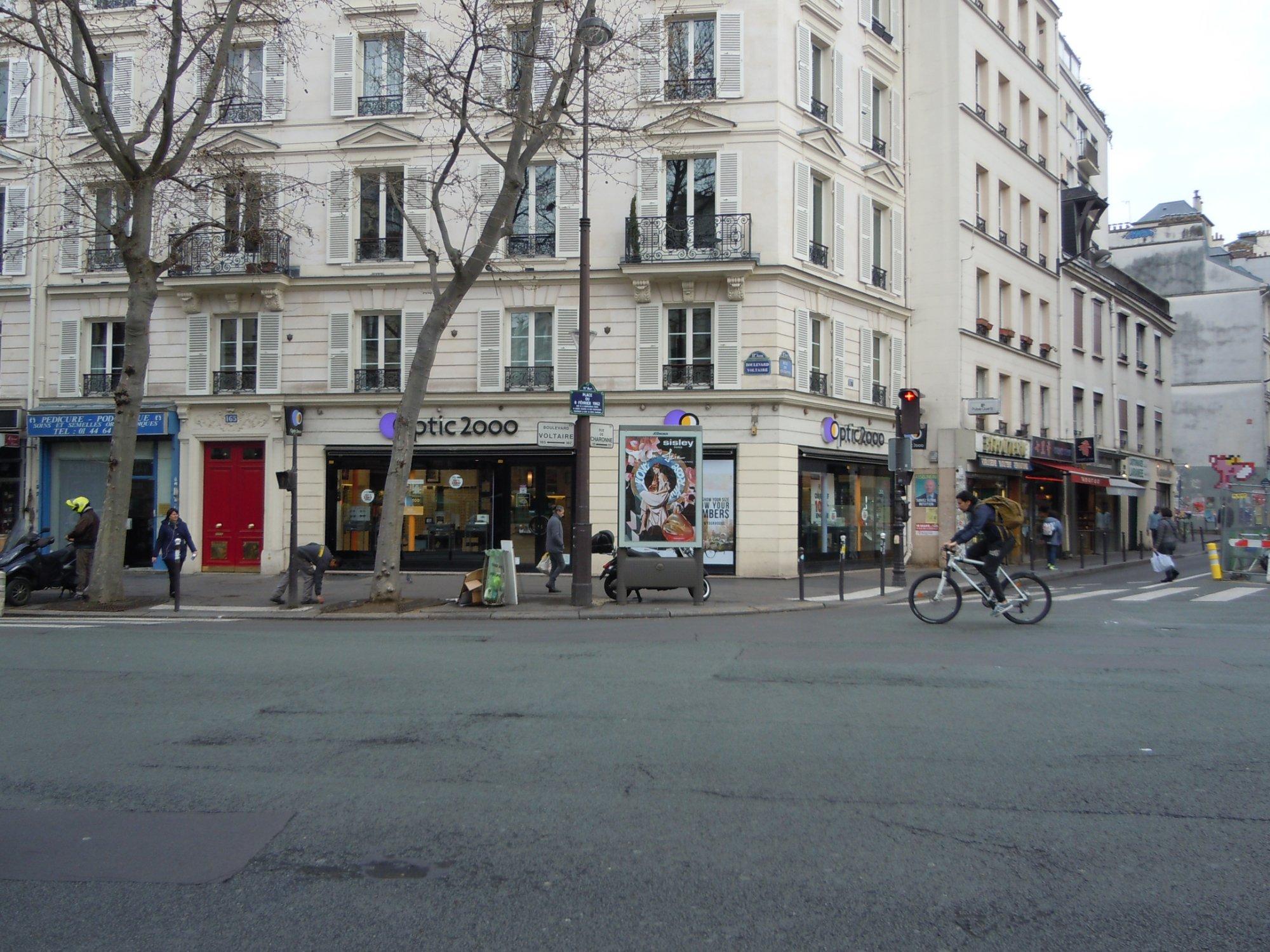 Place du 8 Fevrier 1962