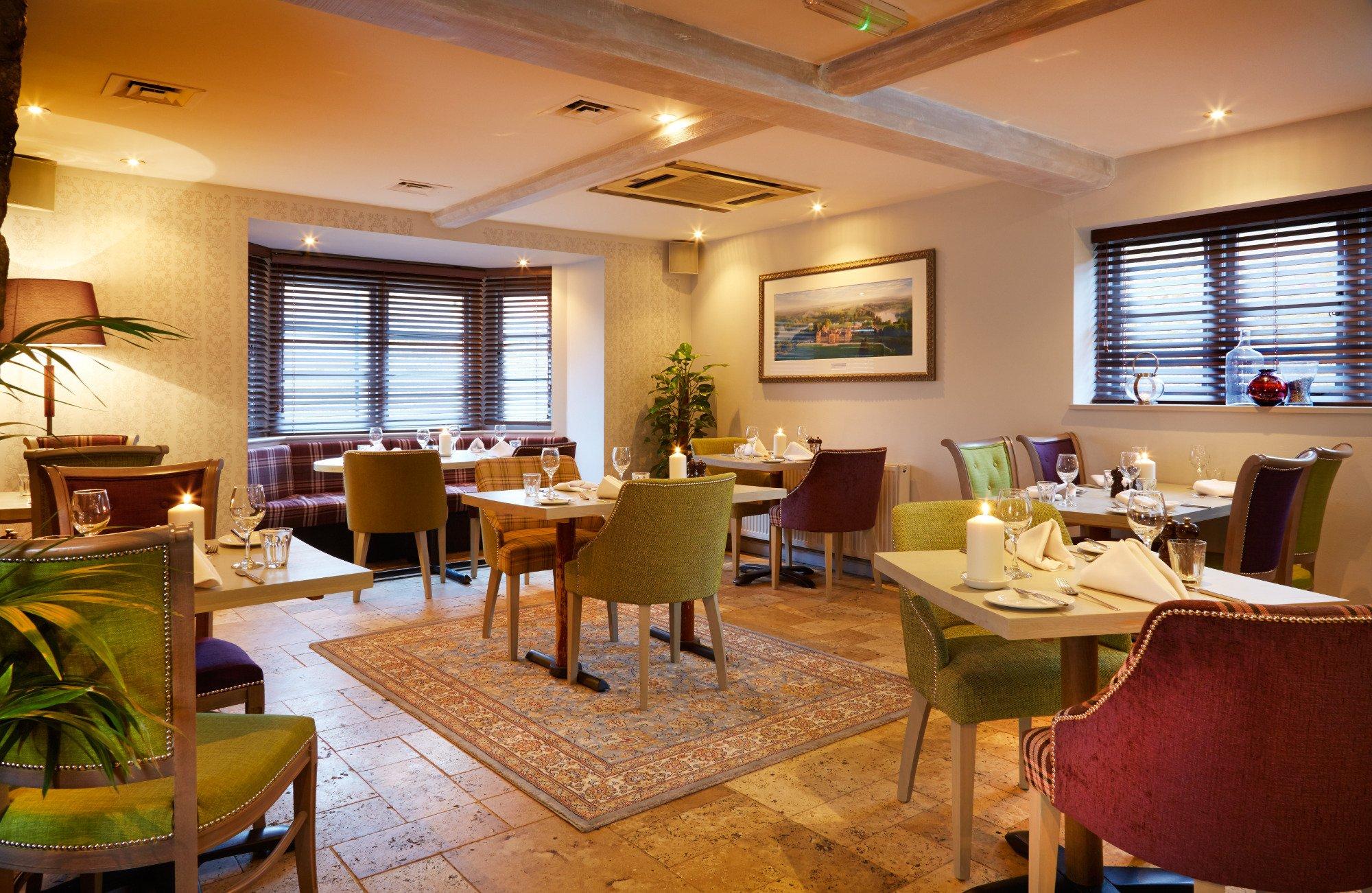 Deddington Arms Hotel