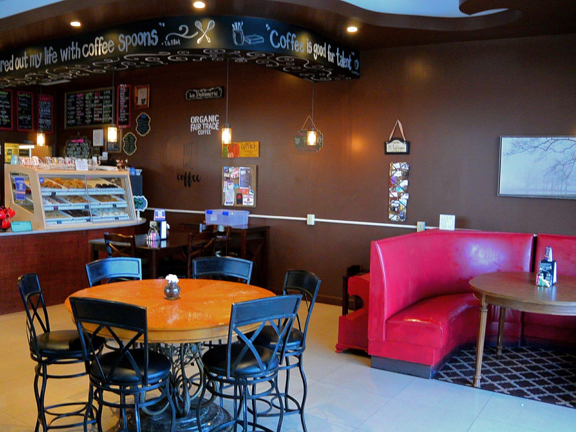 Between Friends Coffee Shop & Cafe