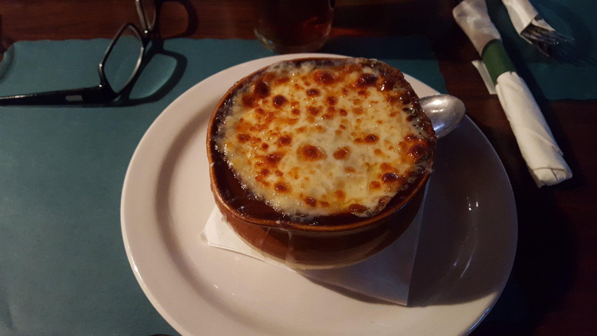Dacey's Pub