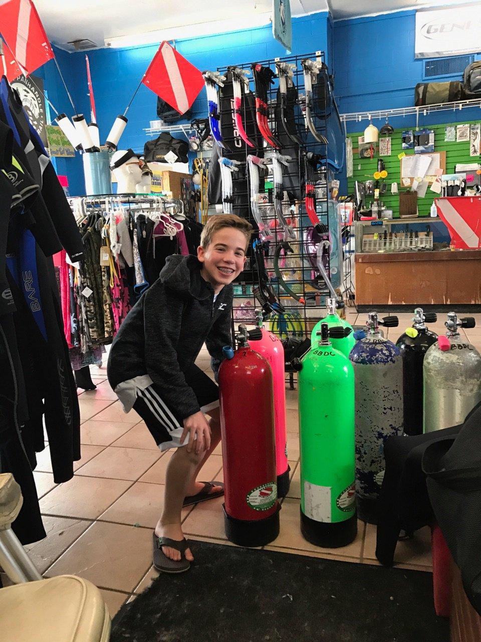 Bay Breeze Aquatics & Dive Center