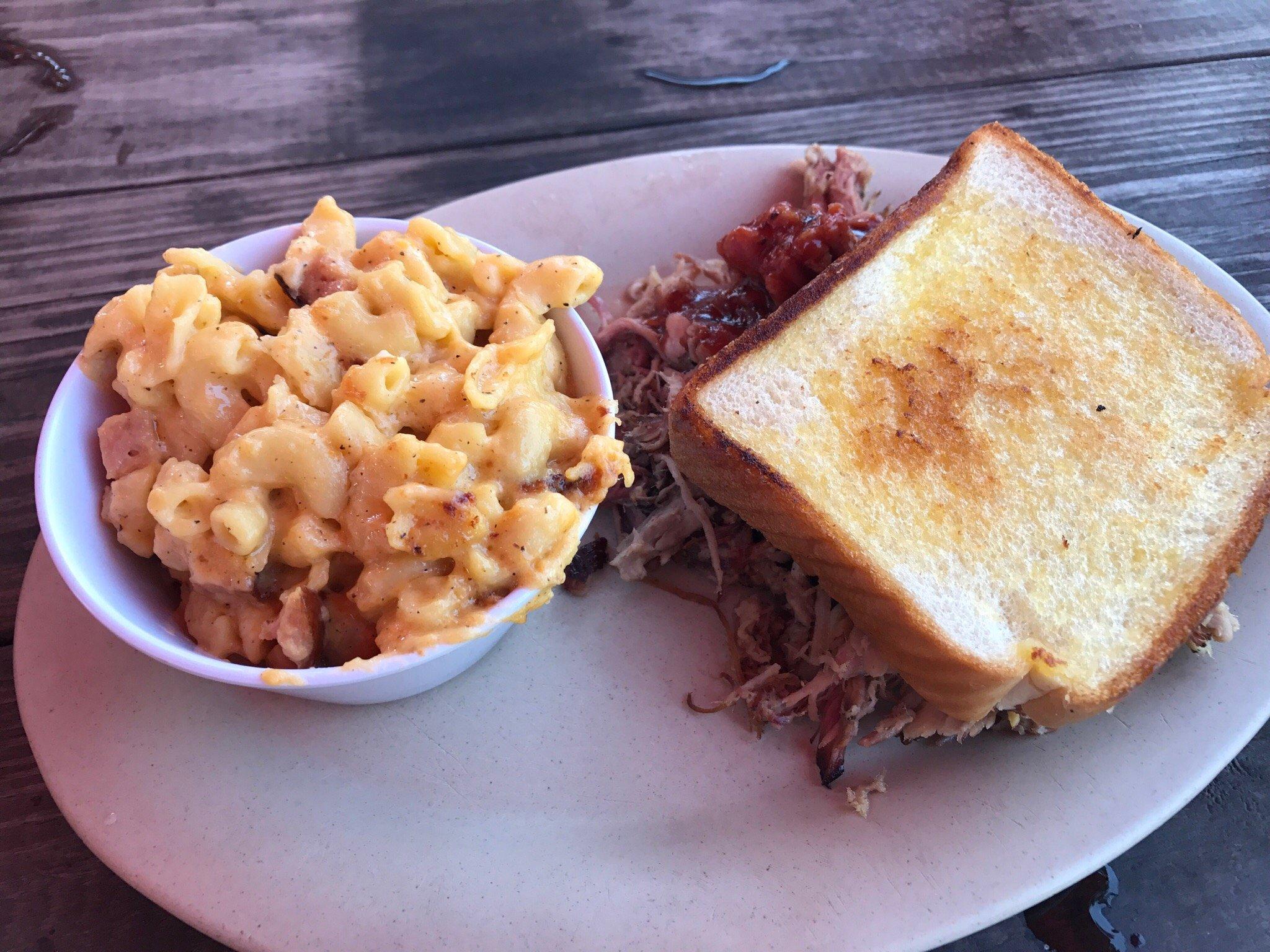 Photo by T6198BMmichellec