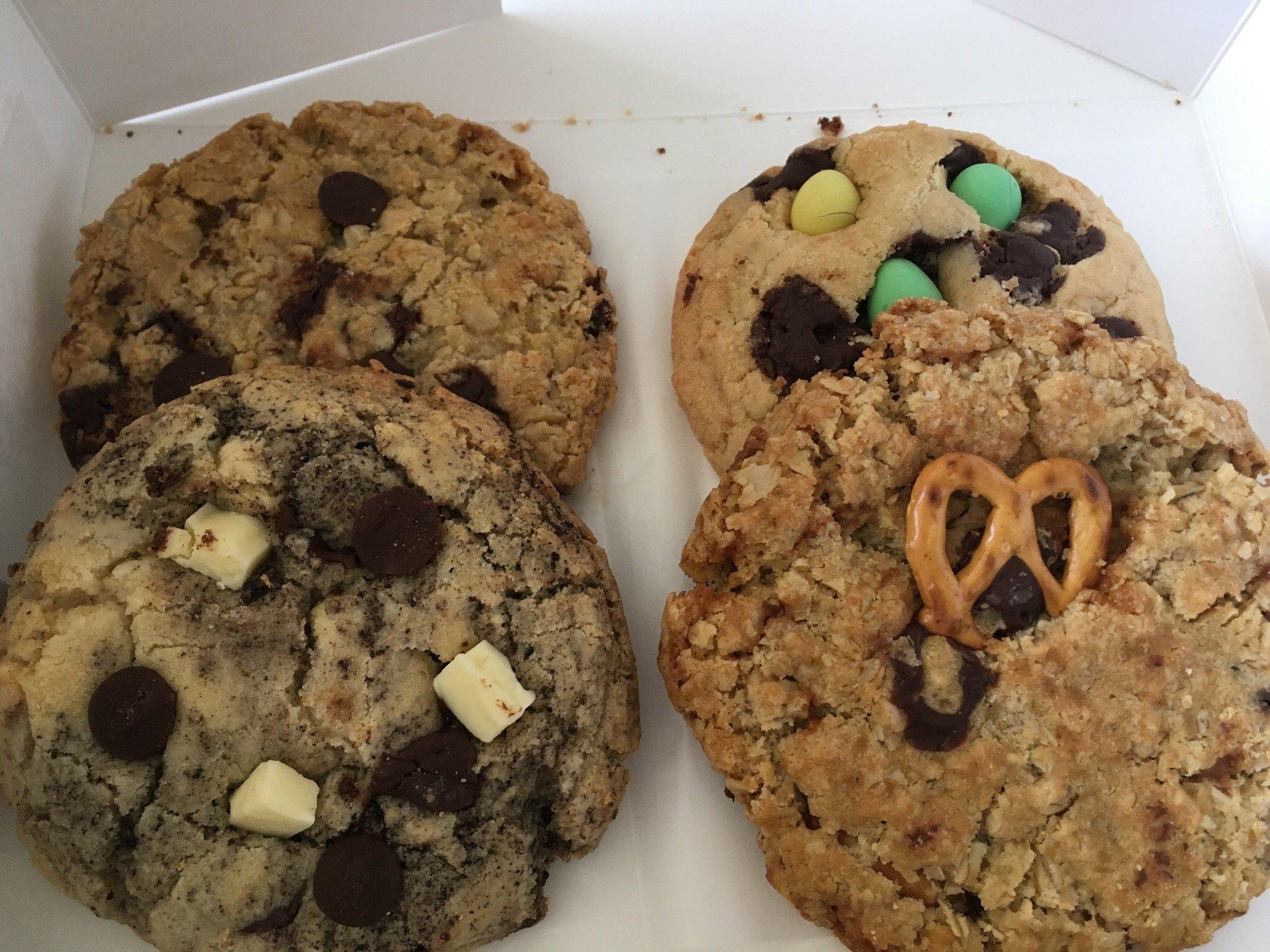 Desmond & Beatrice Bakeshop & Cupcakery