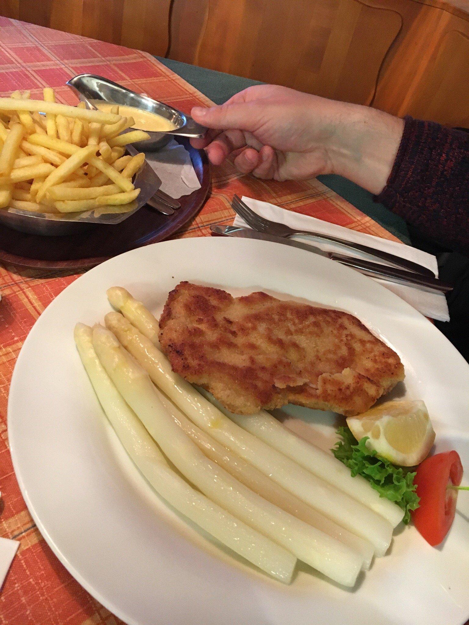 Restaurant Lug ins Land