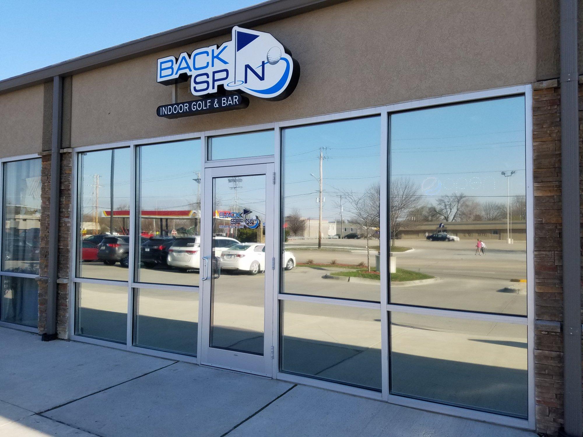 Backspin Indoor Golf & Bar