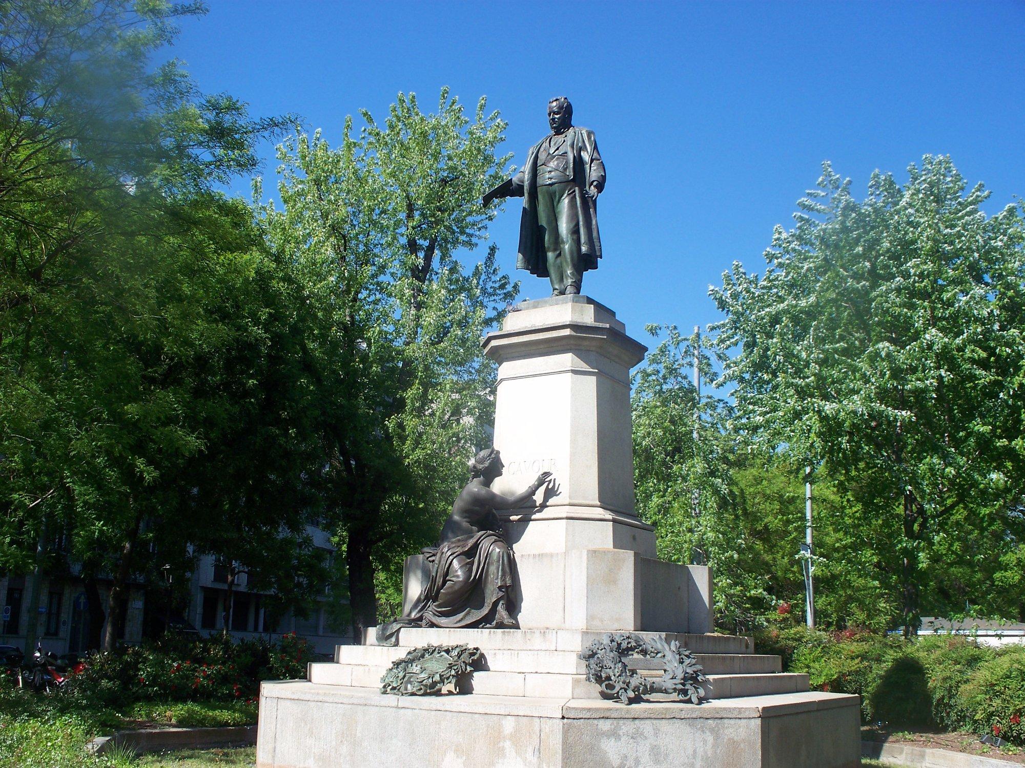 Monumento a Camillo Benso di Cavour