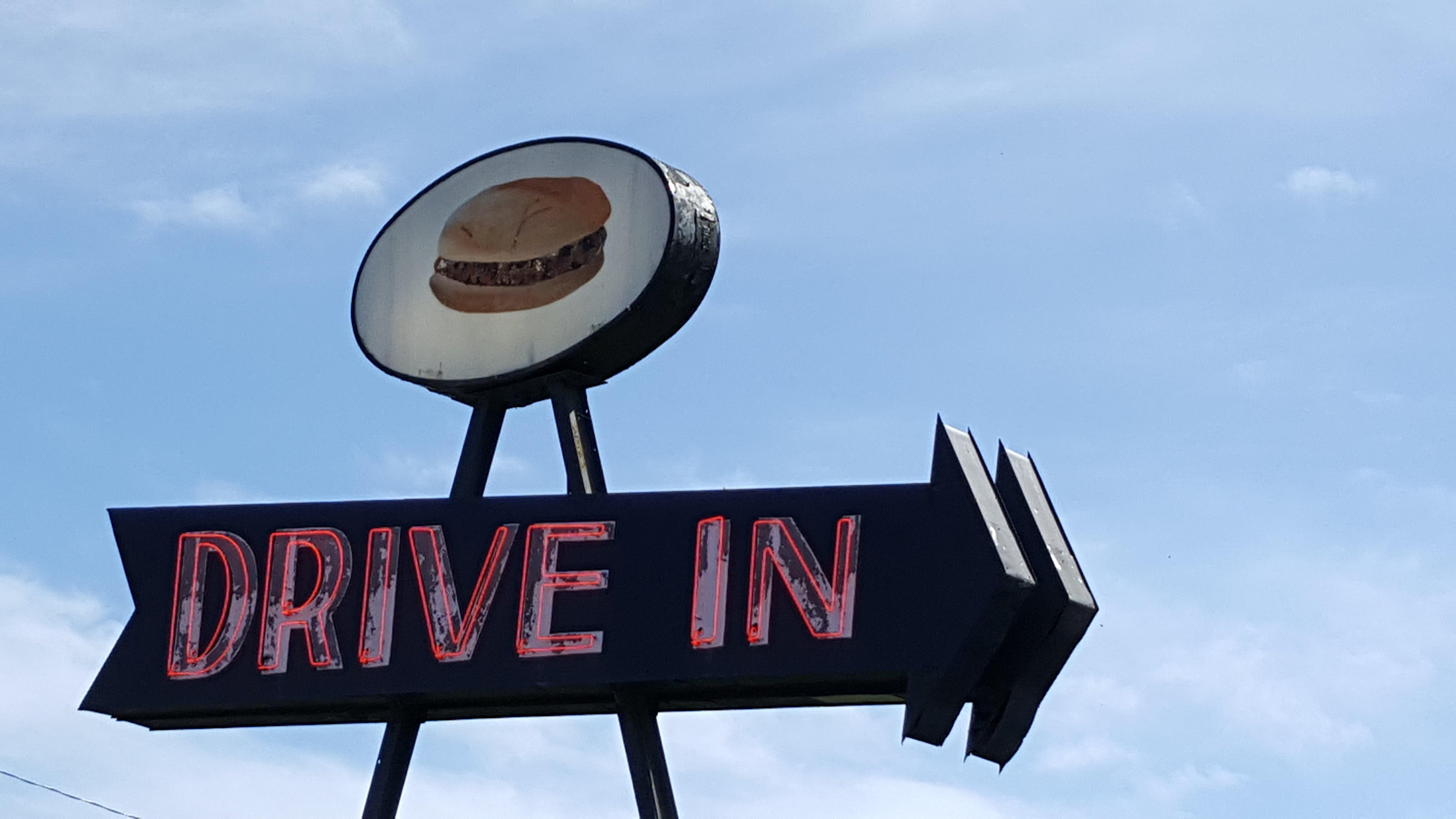 K & R Drive In