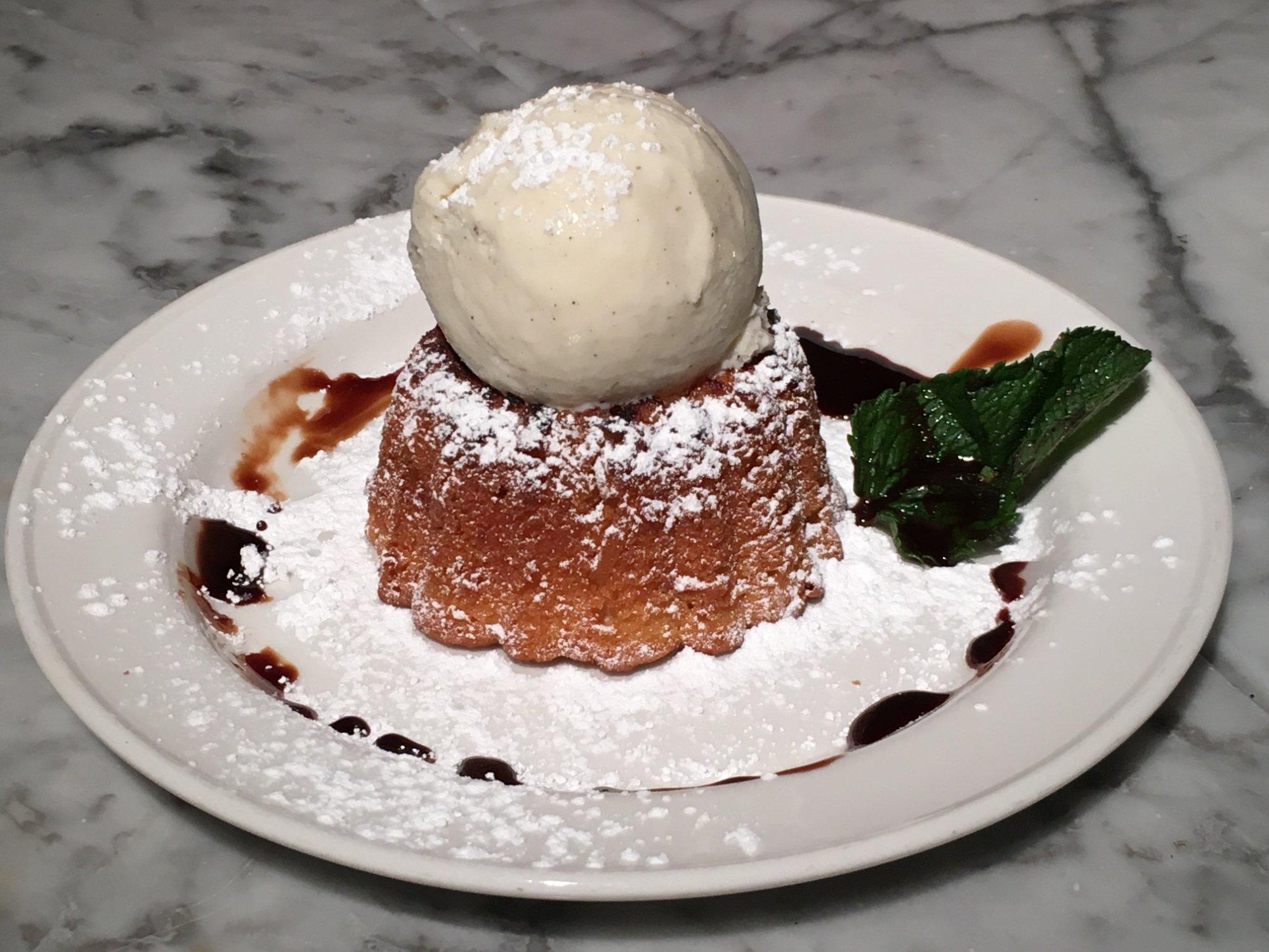 Photo by LiveAGr8Story