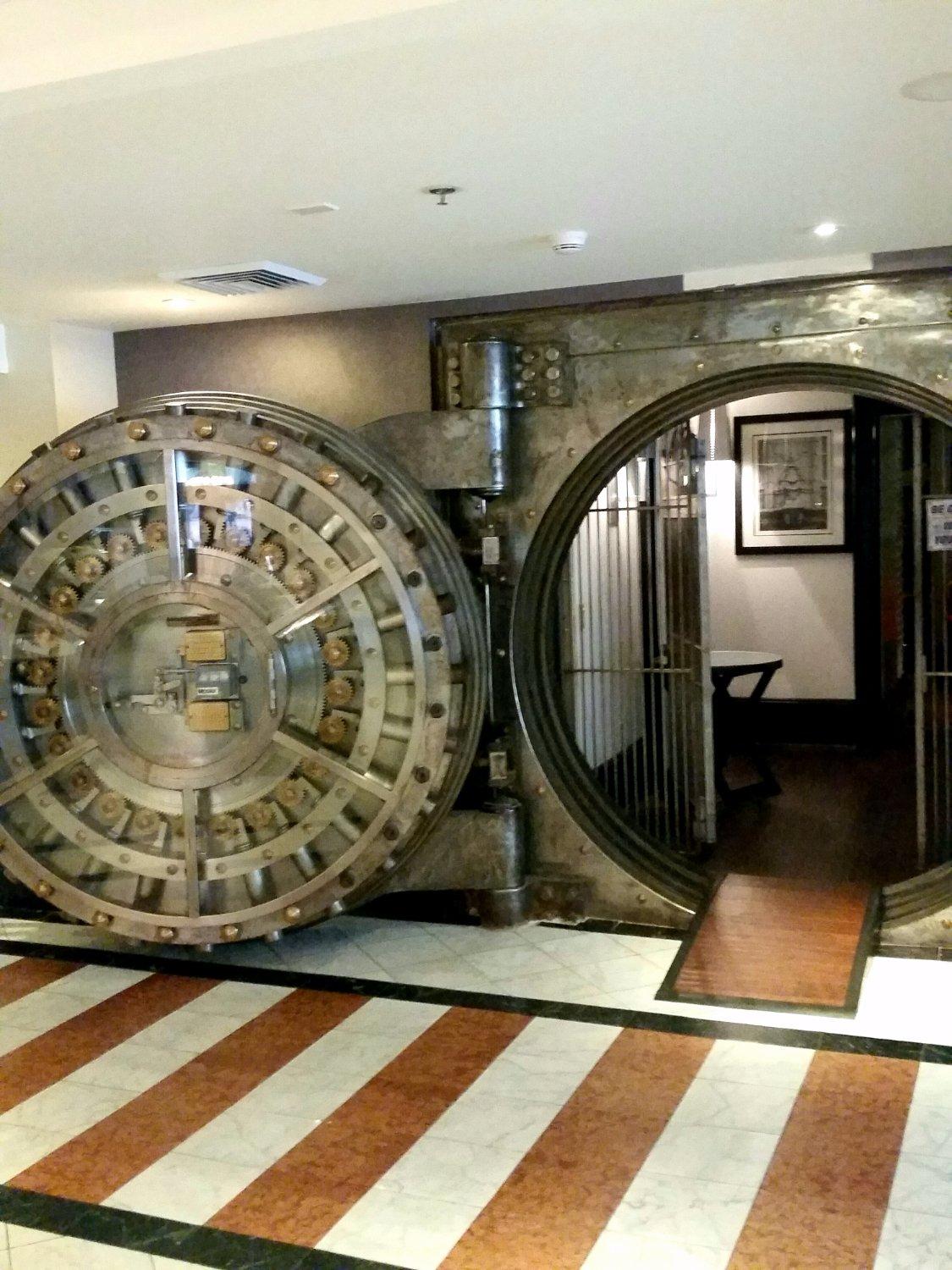 The Vault Martini Bar