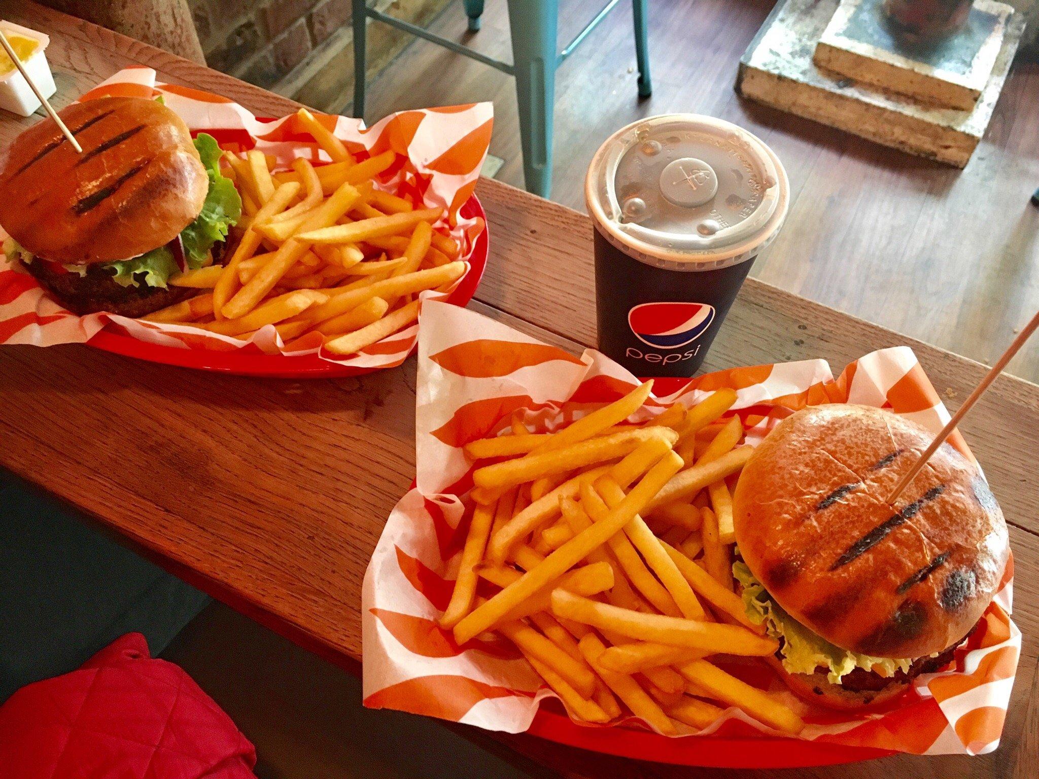 Amigos Burgers and Shakes-Shepherds Bush