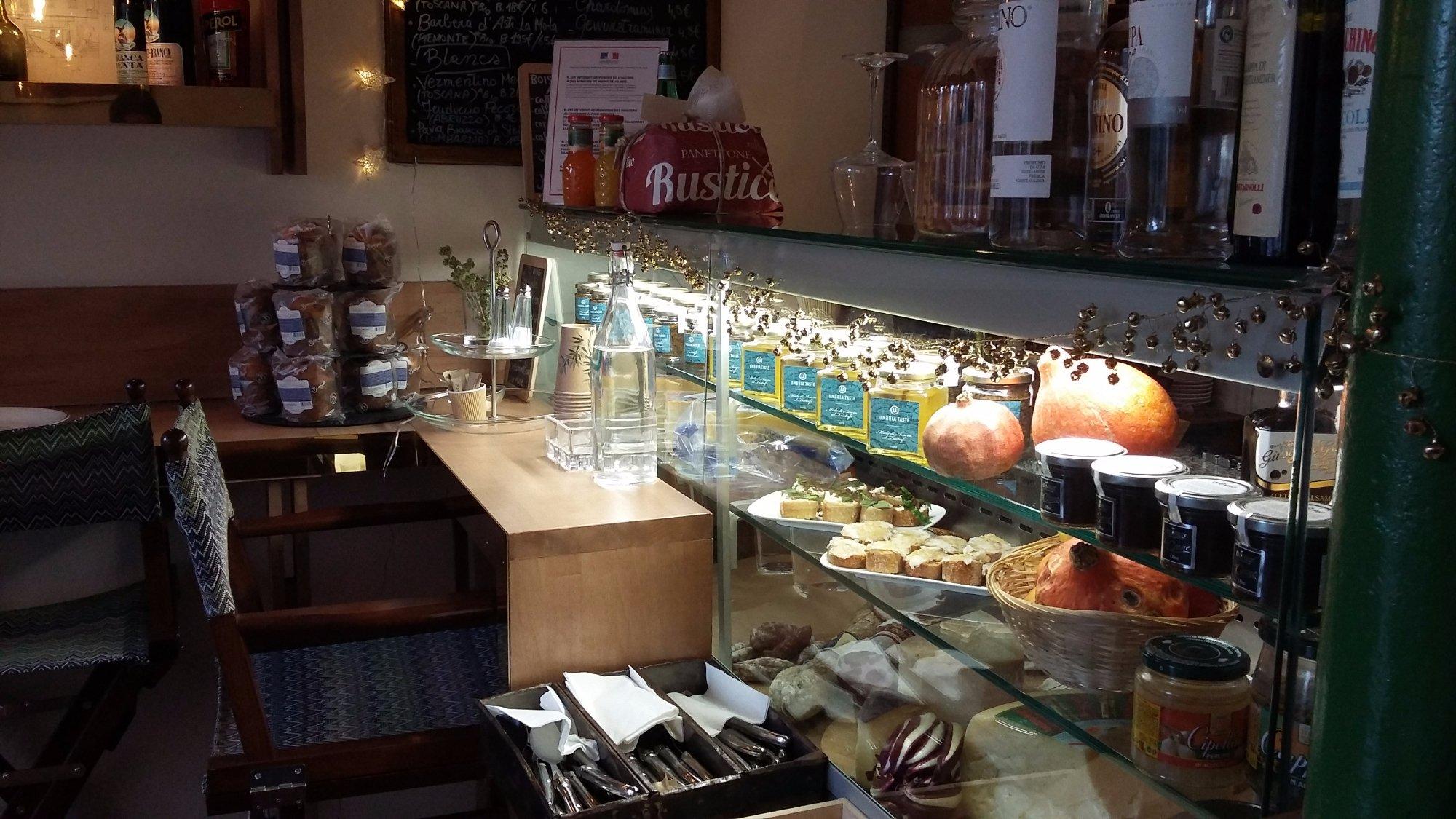 Isola La Cantine Litteraire