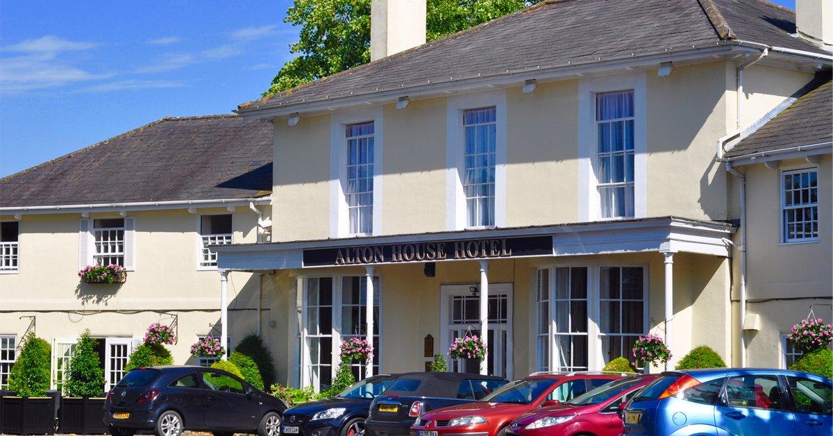 Alton House Hotel Bar & Restaurant