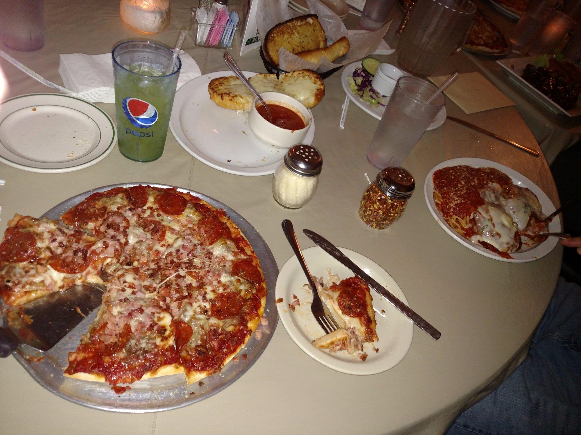 Vince's Pizzaria