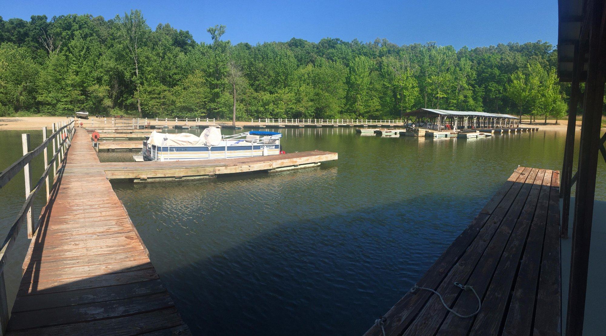 Totten's Lakeside Resort