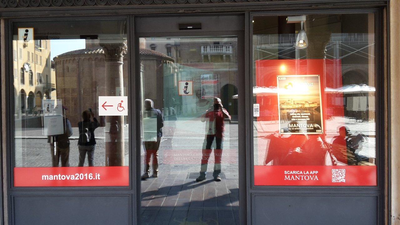 IAT Informazione e Accoglienza Turistica