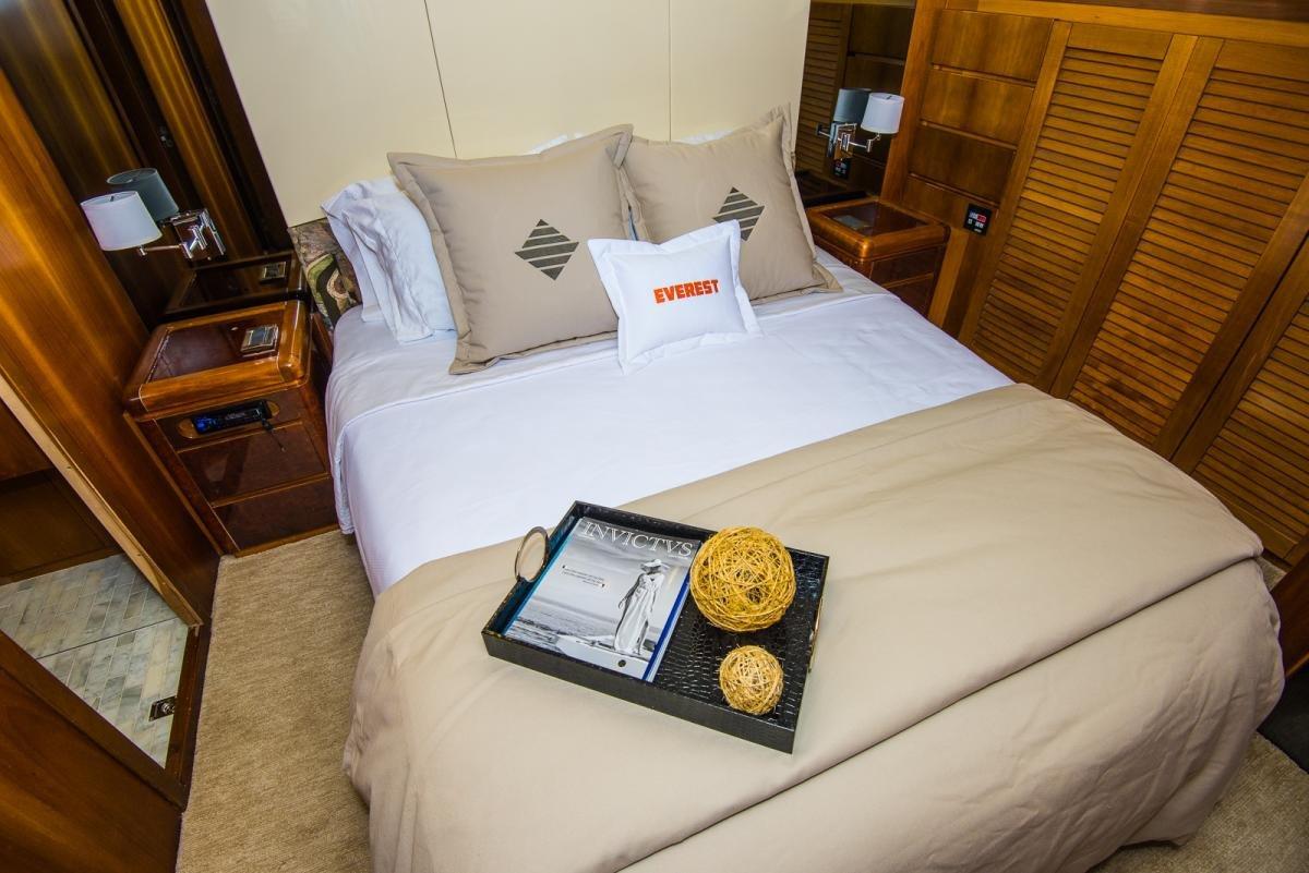 Everest Yacht Charters