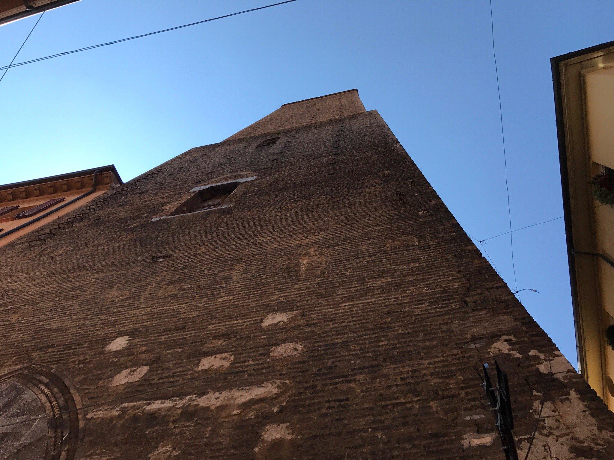 Torre Azzoguidi (detta Altabella)