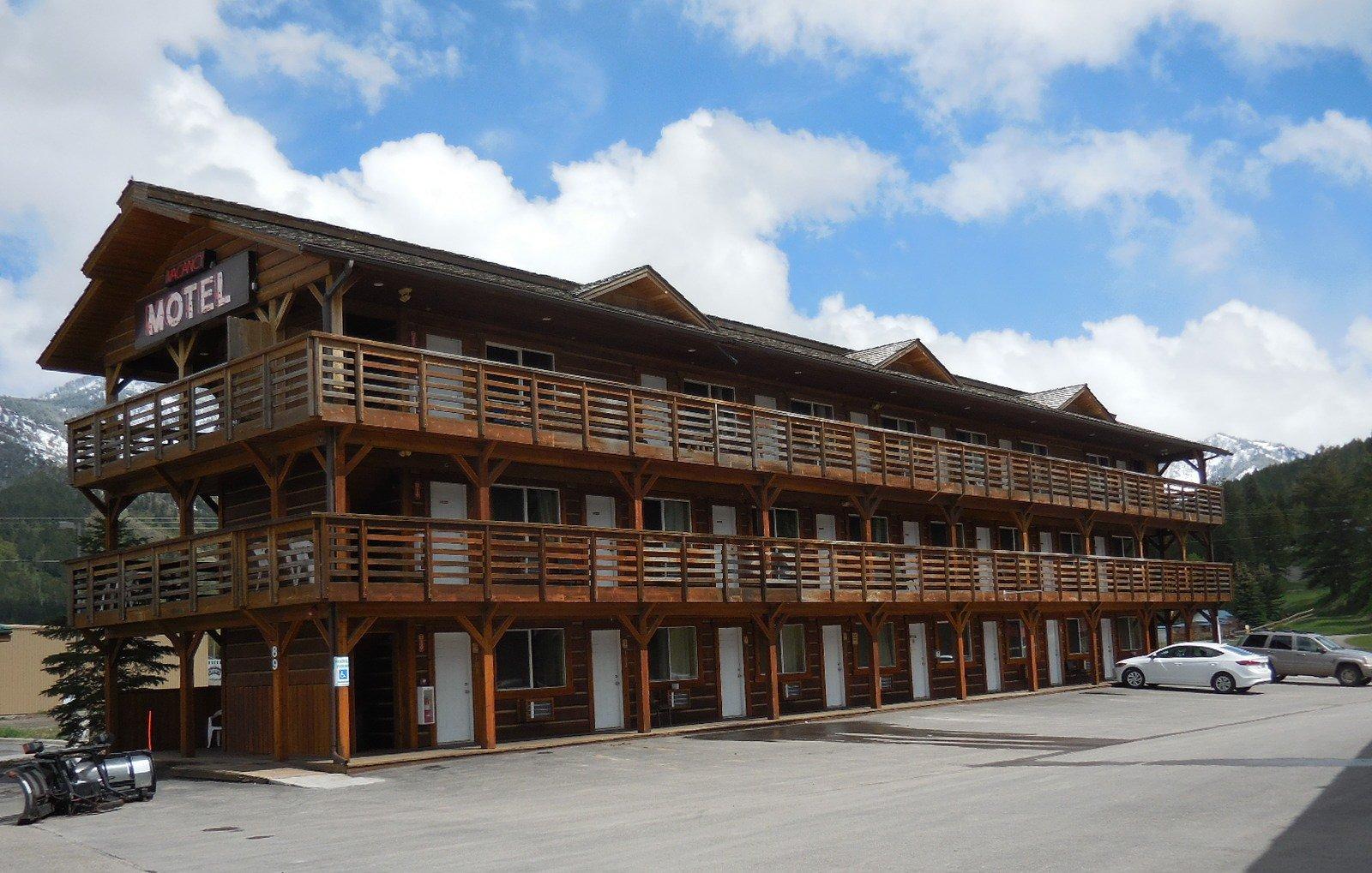 Bull Moose Saloon and Lodge