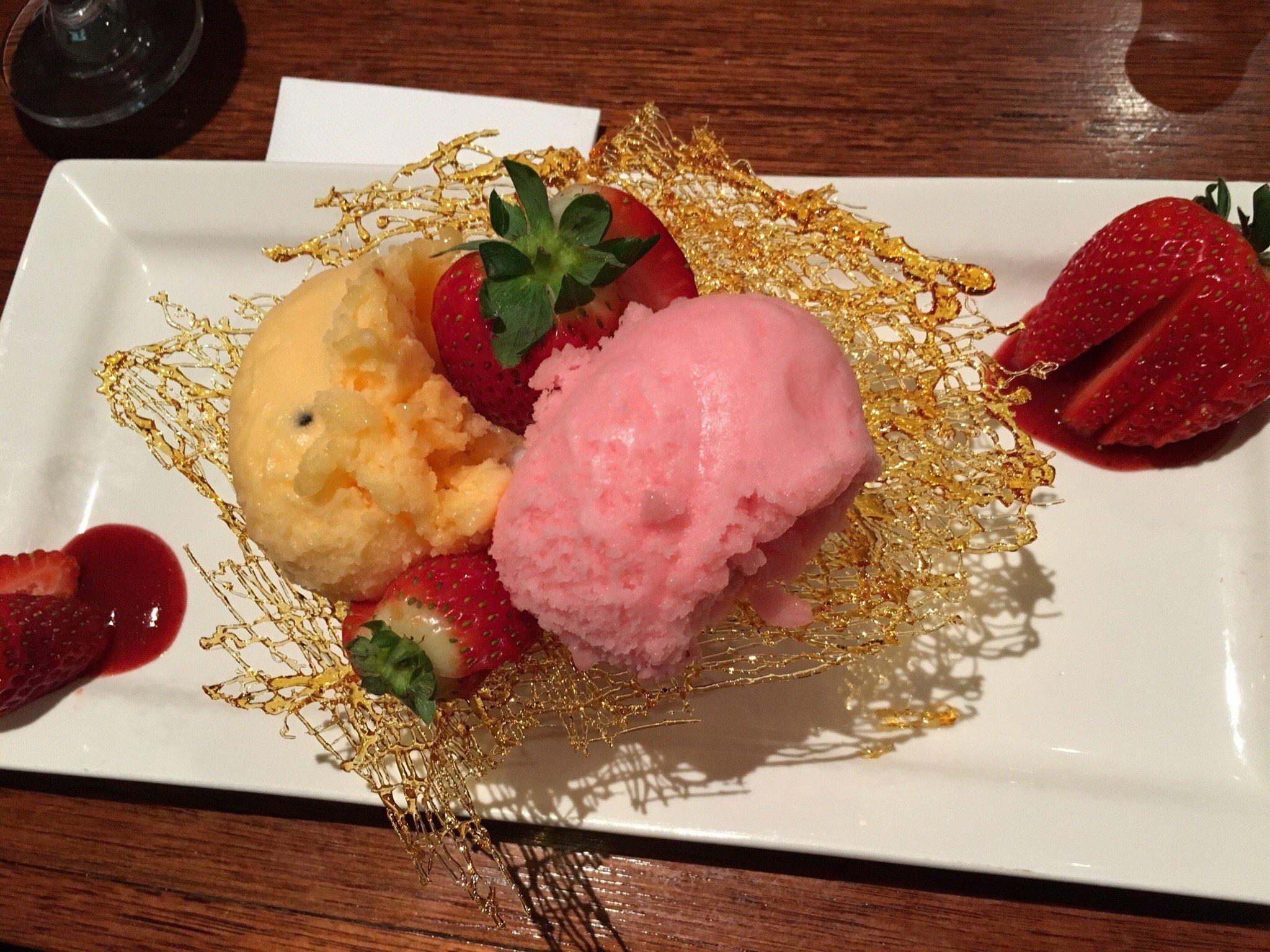 Logan's Cafe Restaurant