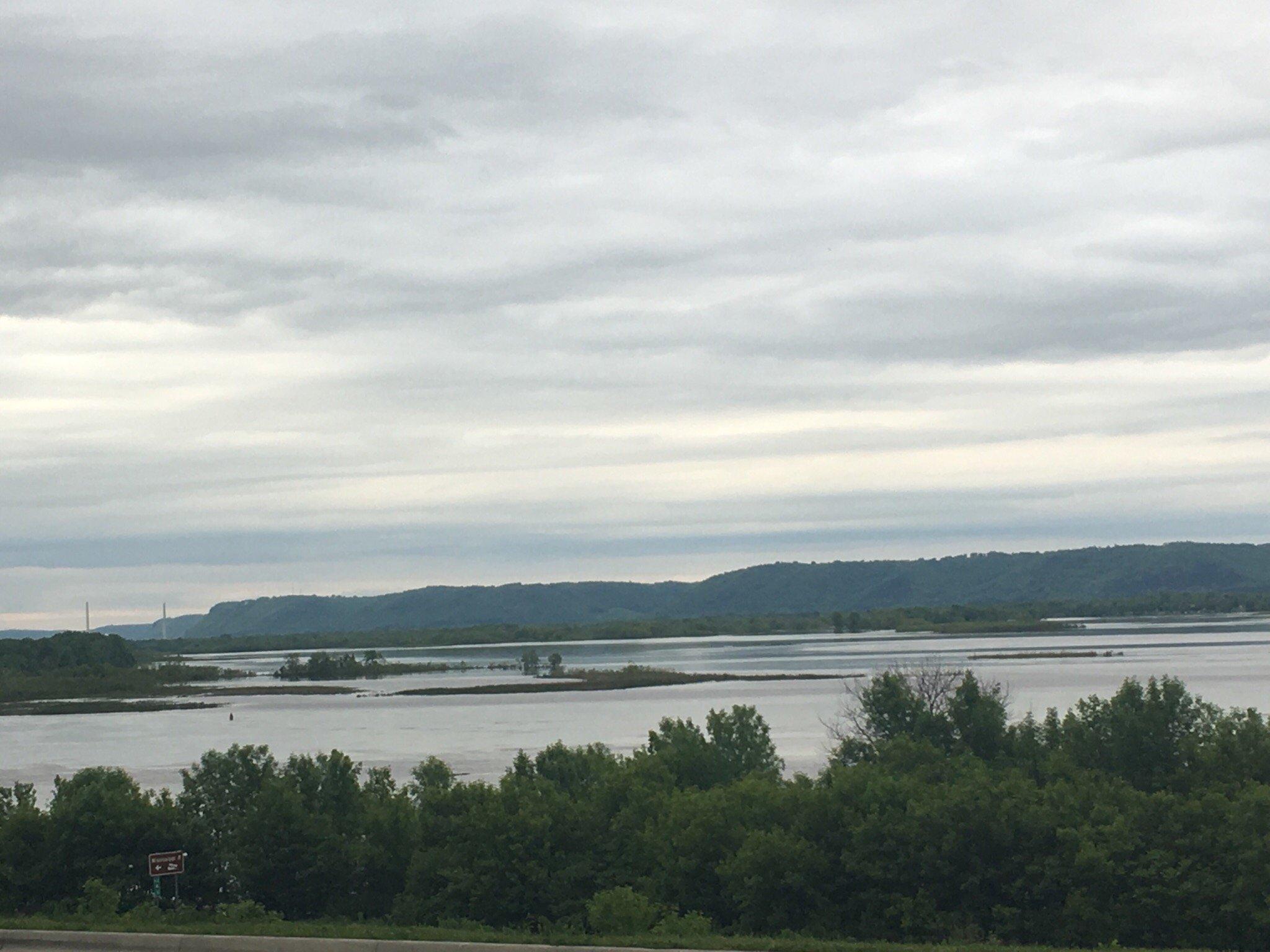 Eagle View Bar and Grill