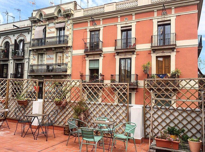 Barcelona Central Garden Hostel