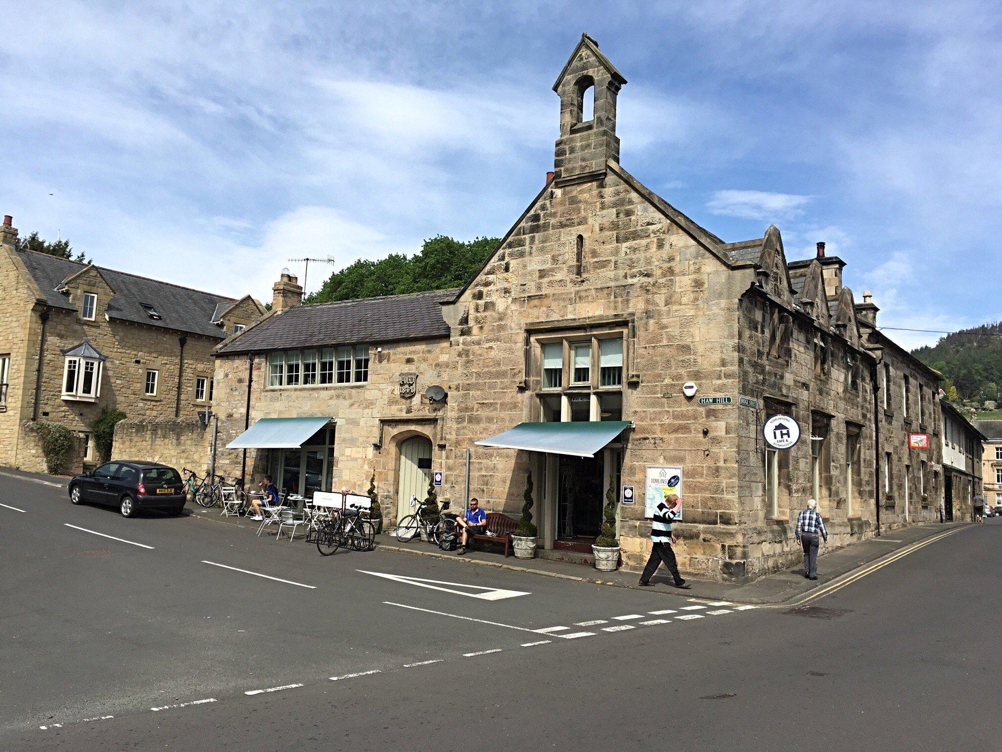 Tomlinson's Cafe & Bunkhouse