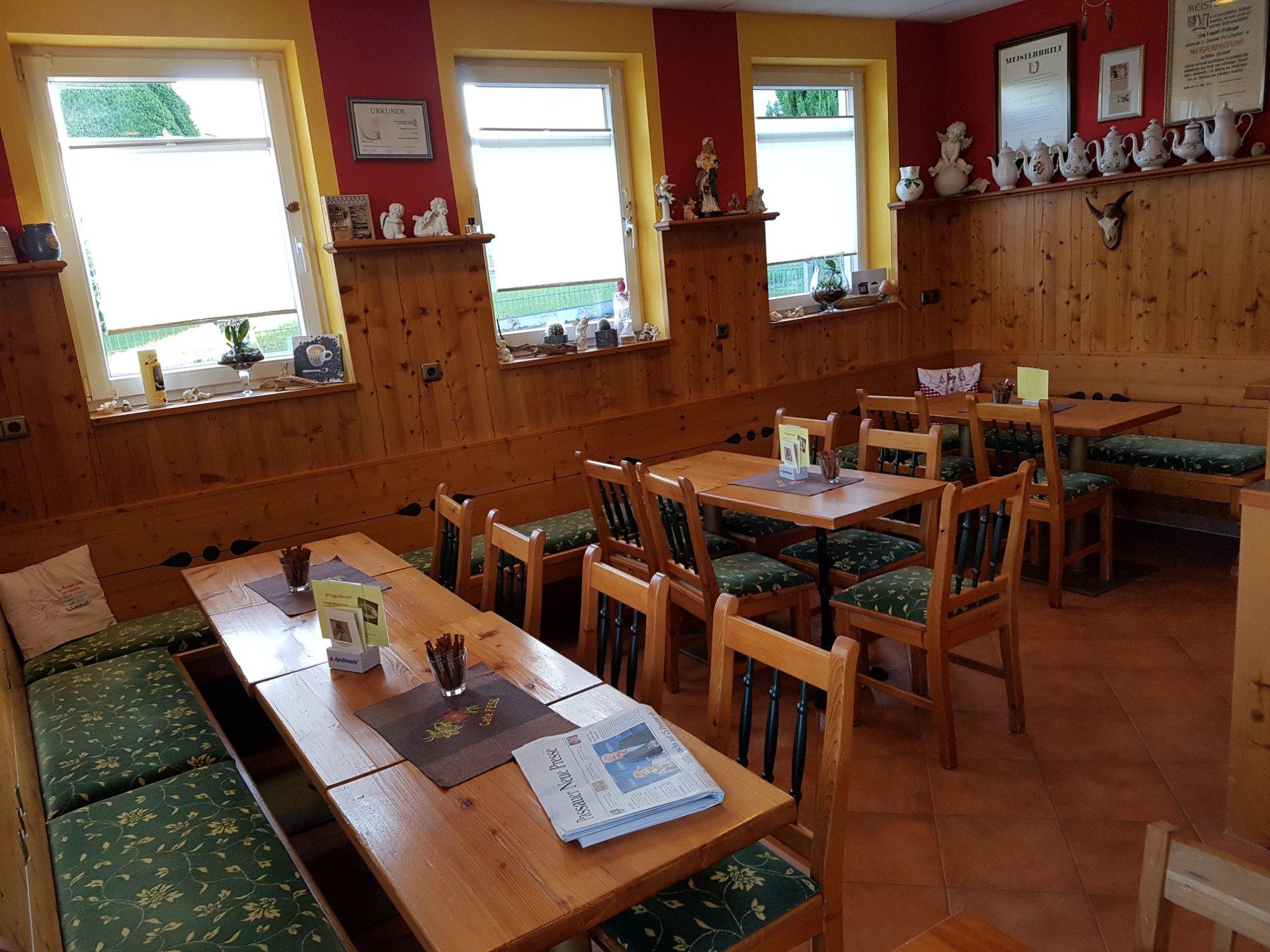 Bäckerei Konditorei Cafe Fesl