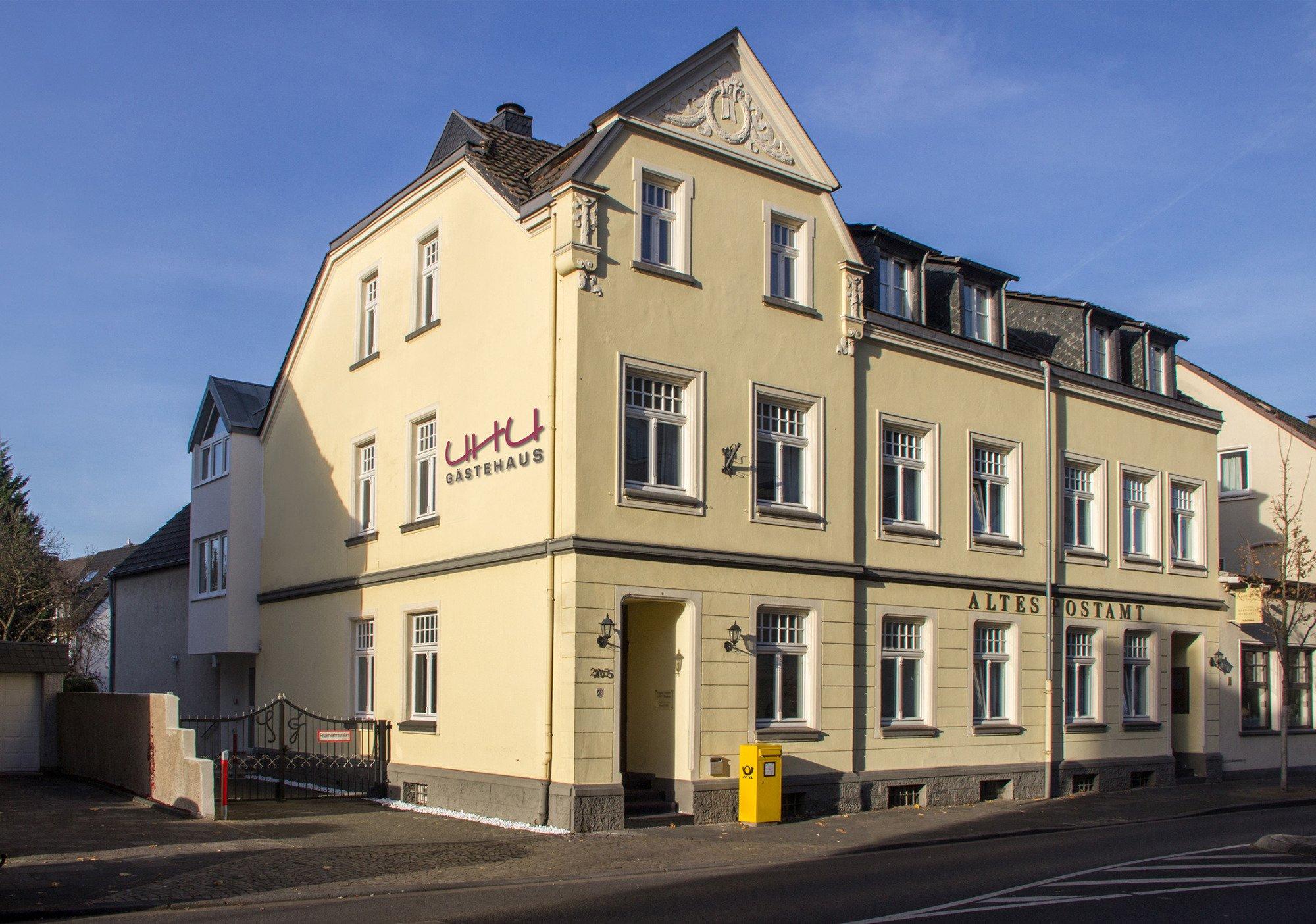 UHU Gastehaus