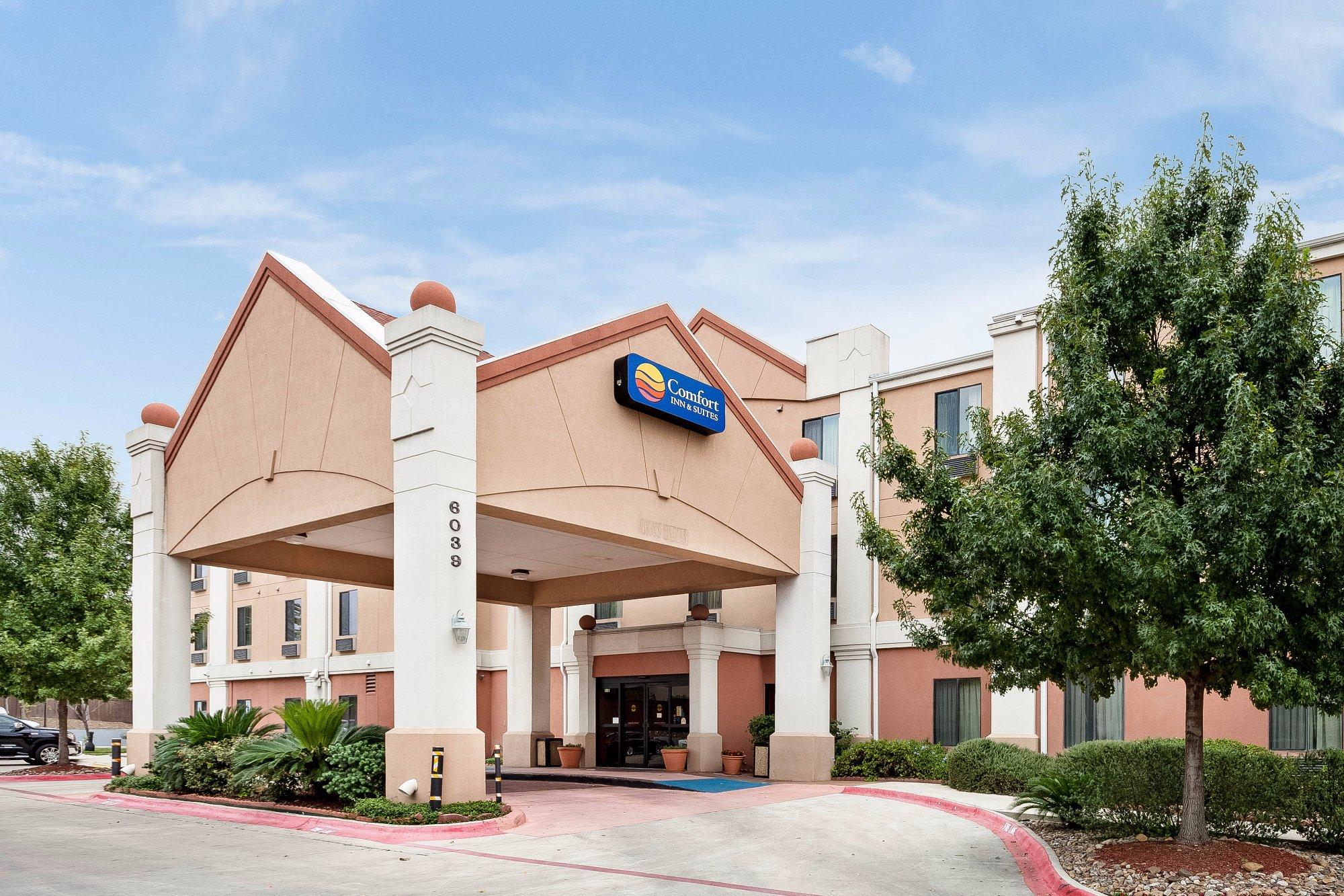 Comfort Inn & Suites near Medical Center