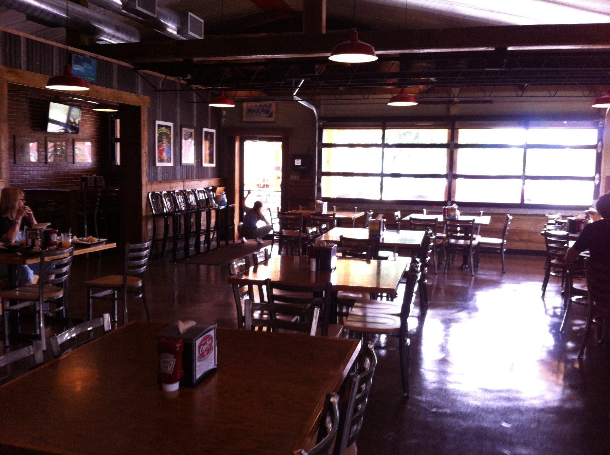 Uncle T's Oyster Bar