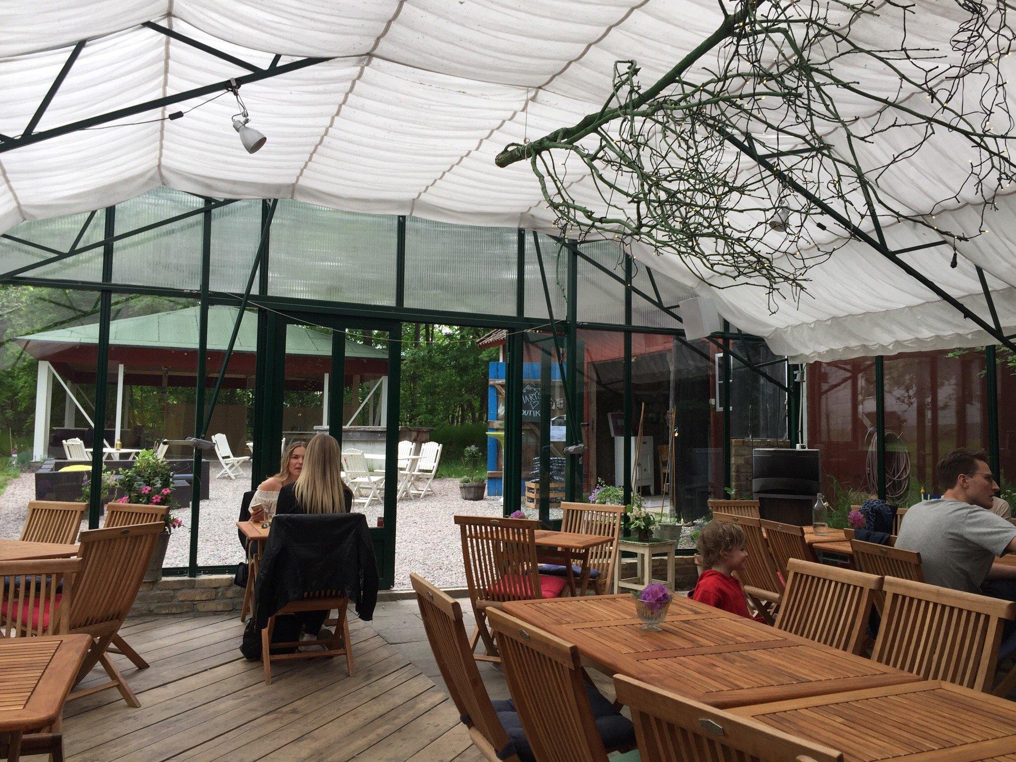 Mary's Café & Butik