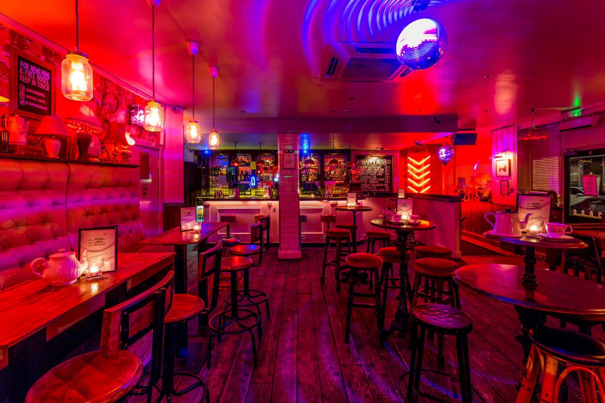 Simmons Bar | Fitzrovia