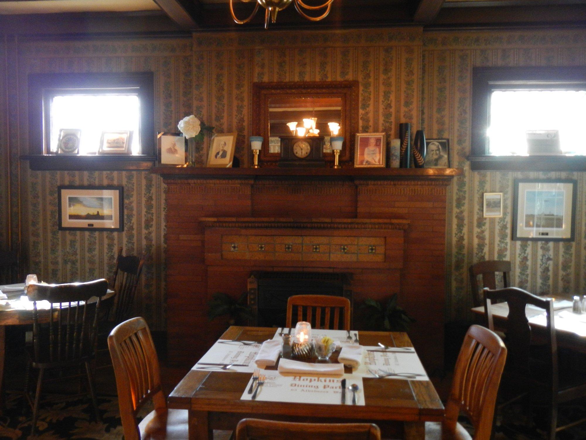 Hopkins Dining Parlour