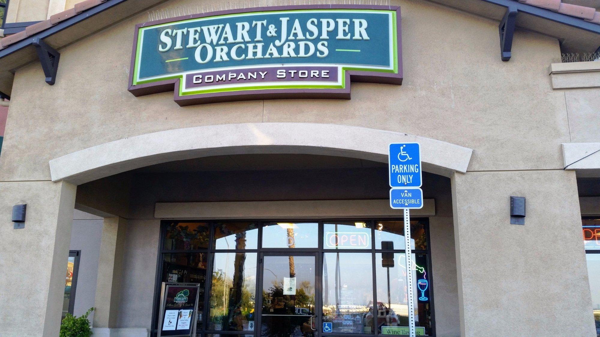 Stewart & Jasper Orchards Company Store