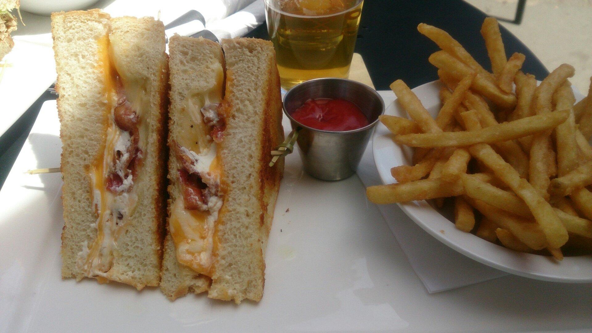 Malt & Mortar Strathcona