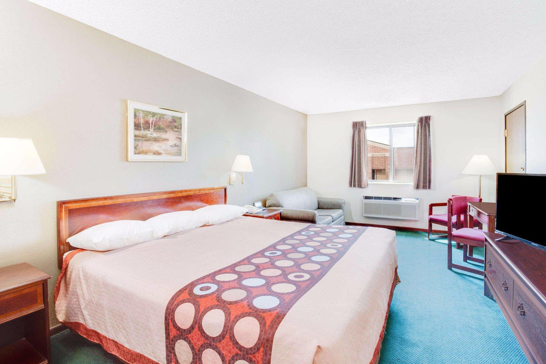 Super 8 by Wyndham Springfield/Battlefield