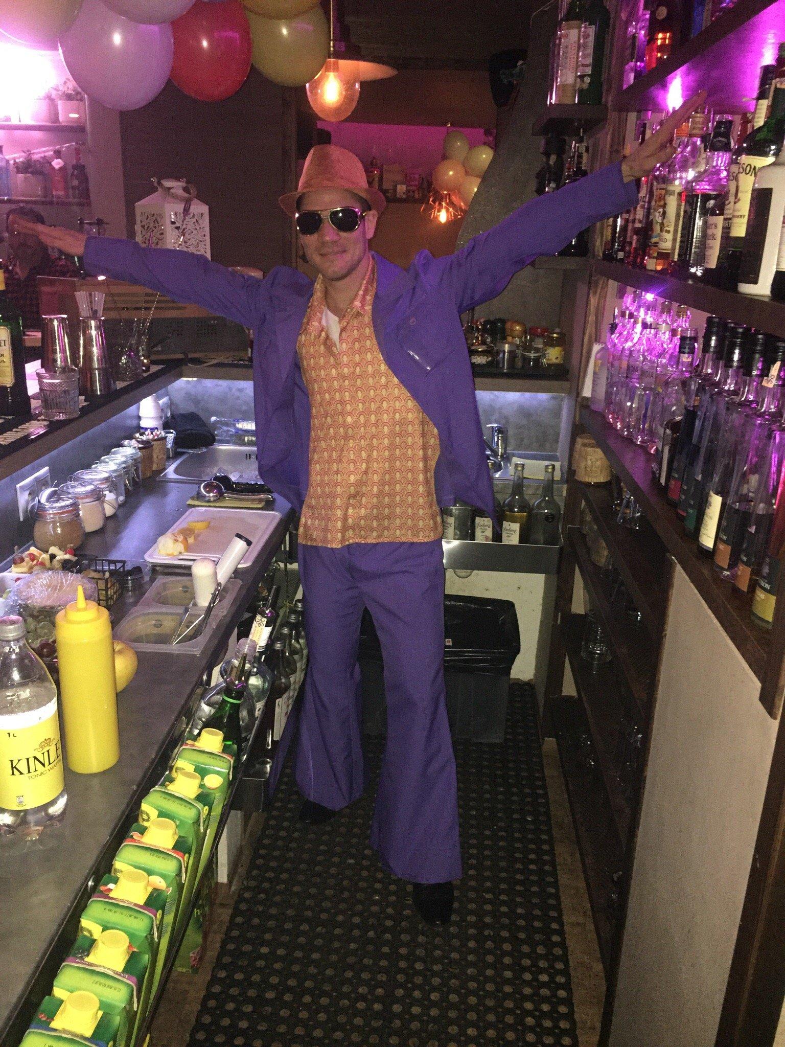 Bloom: Gin, cocktails & lounge