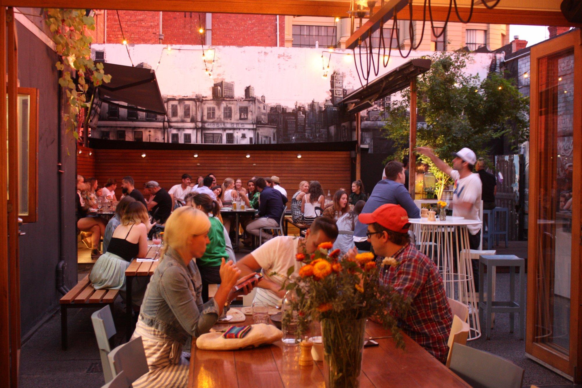 Speakeasy Kitchen Bar