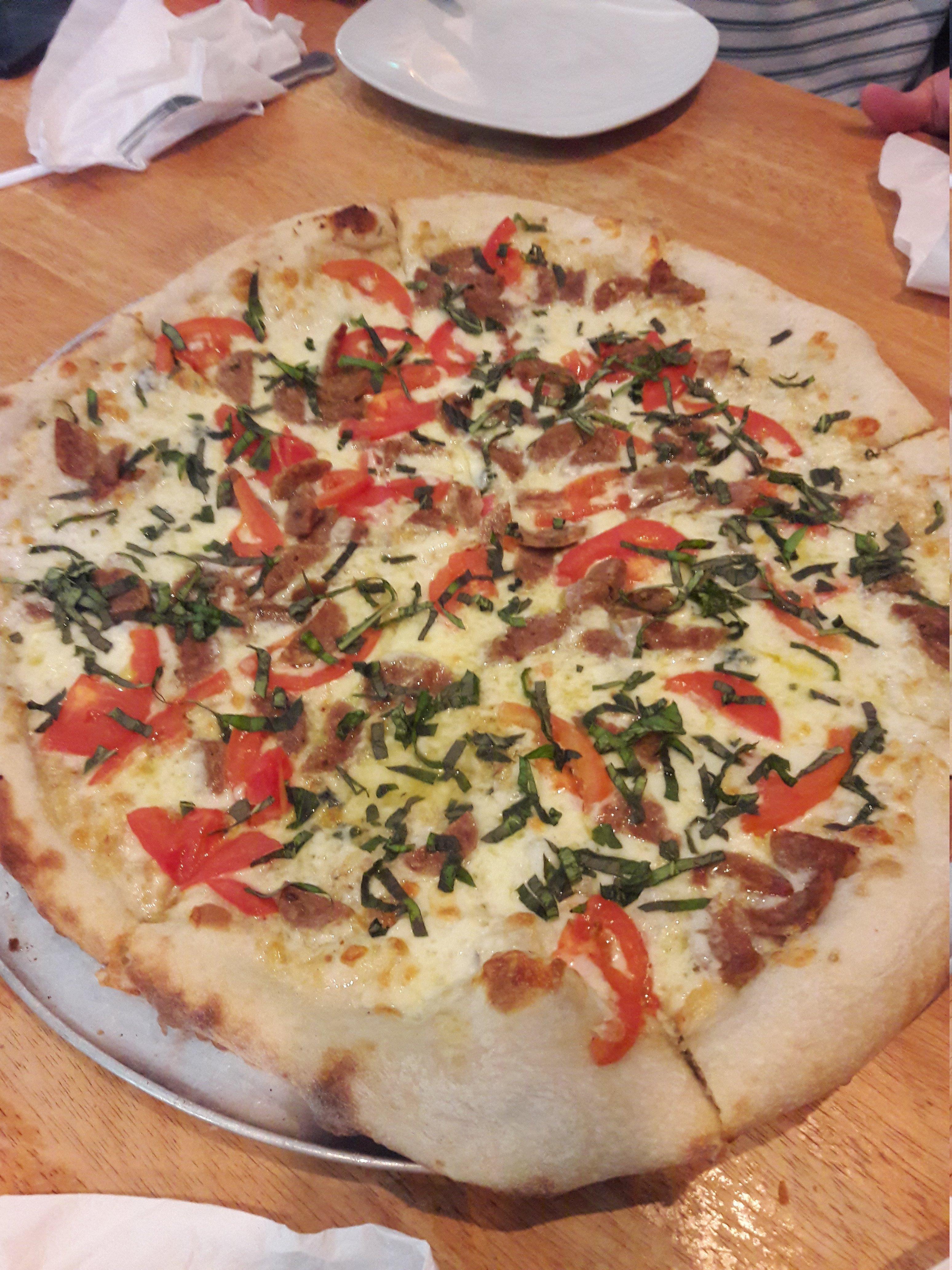 Carlisle's Pizza Tavern