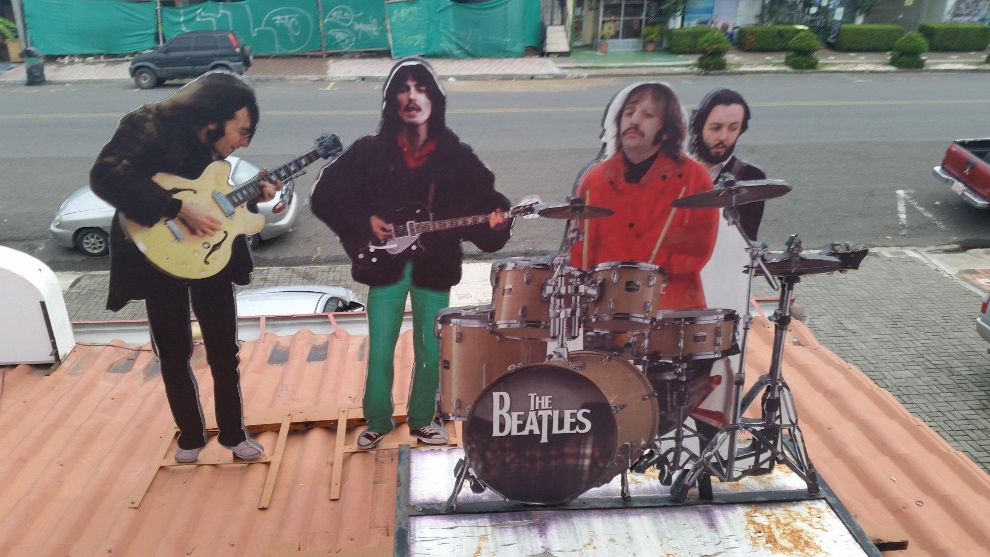 Cadillac Rock Beach Hotel