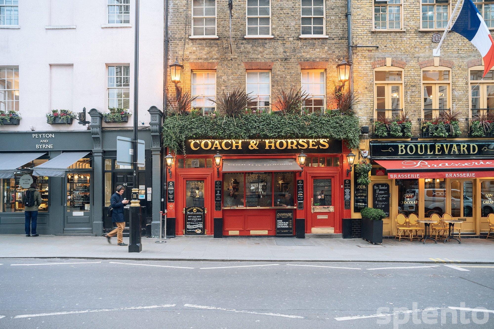 Coach & Horses