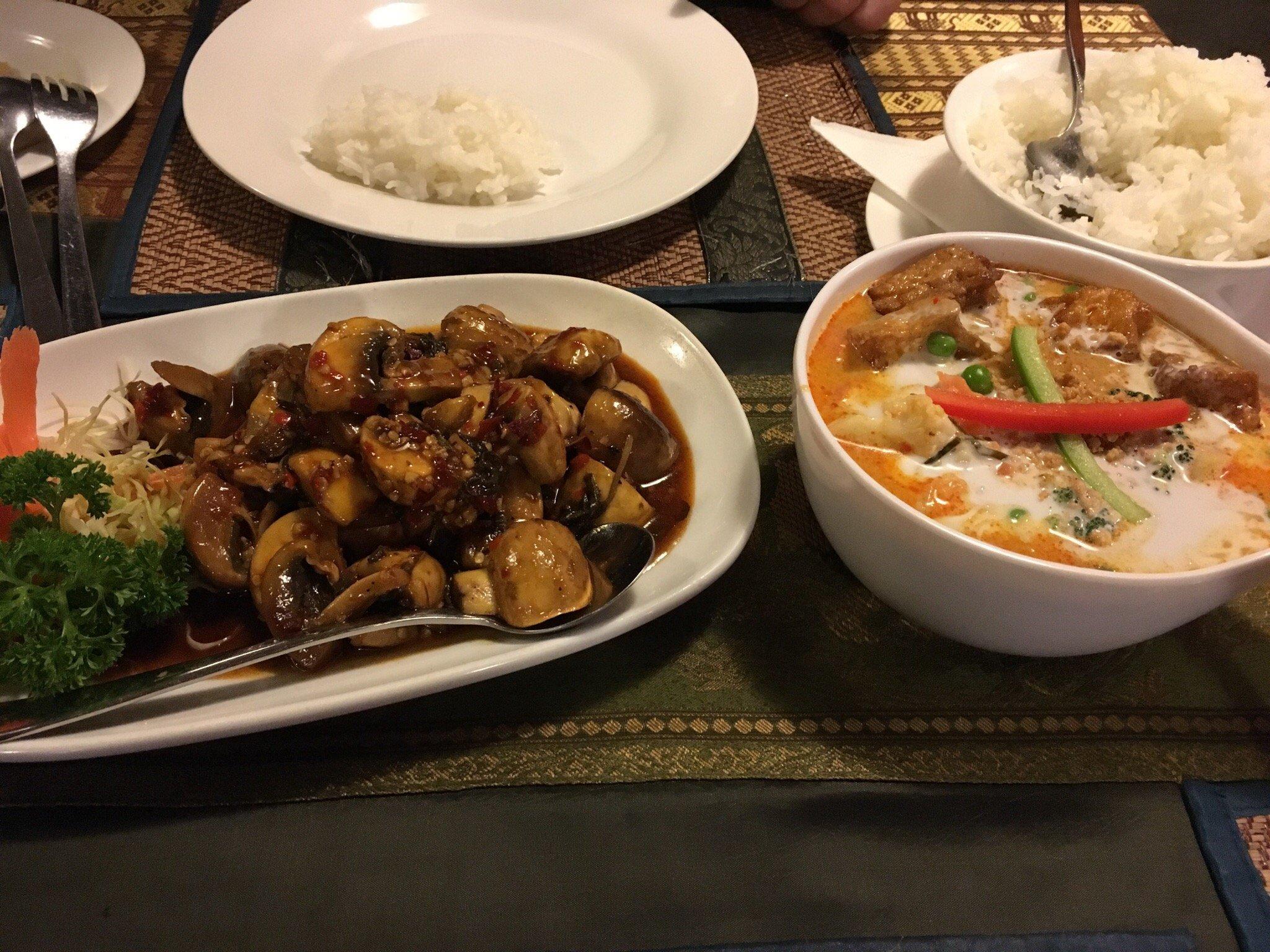 Siam Spoon Restaurant