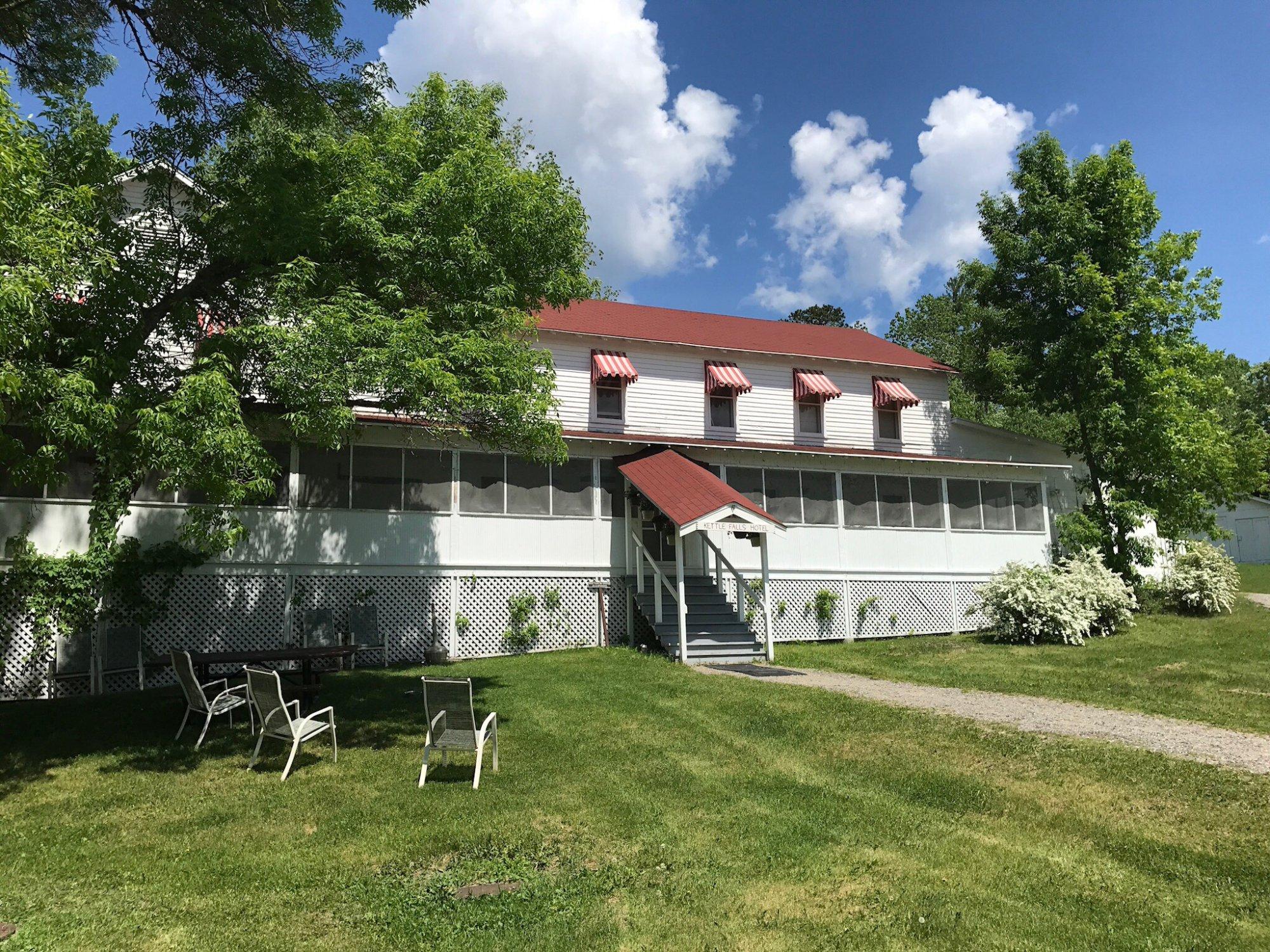 Kettle Falls Hotel