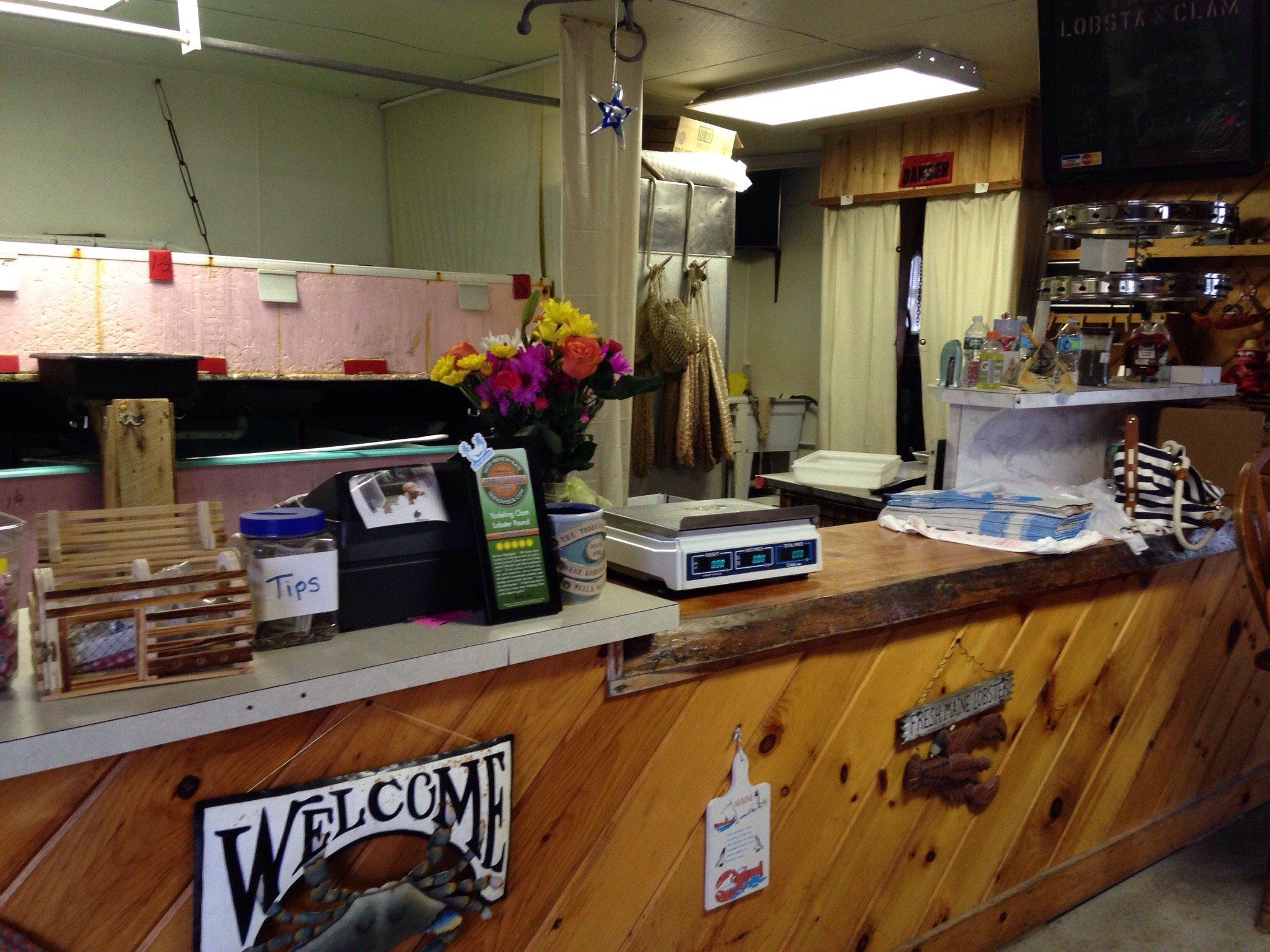 Yodeling Clam Lobster Pound