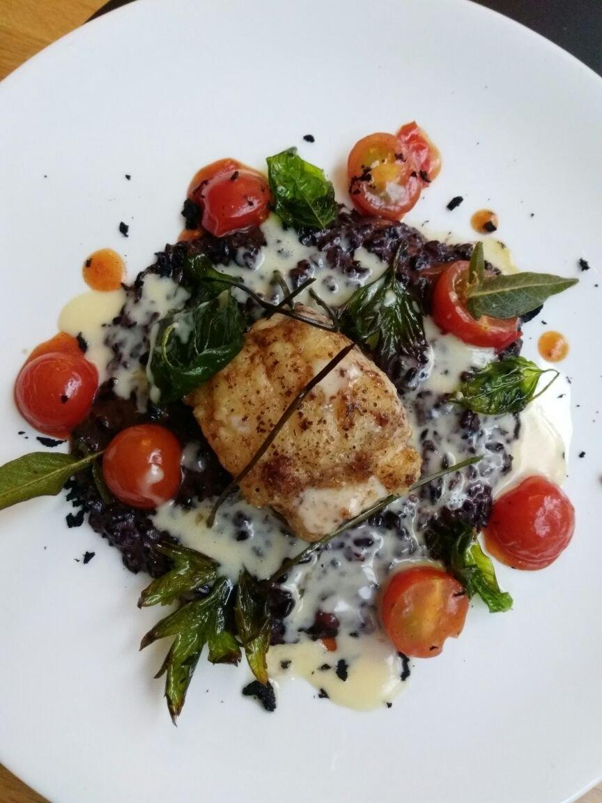 5th Avenue Restaurant