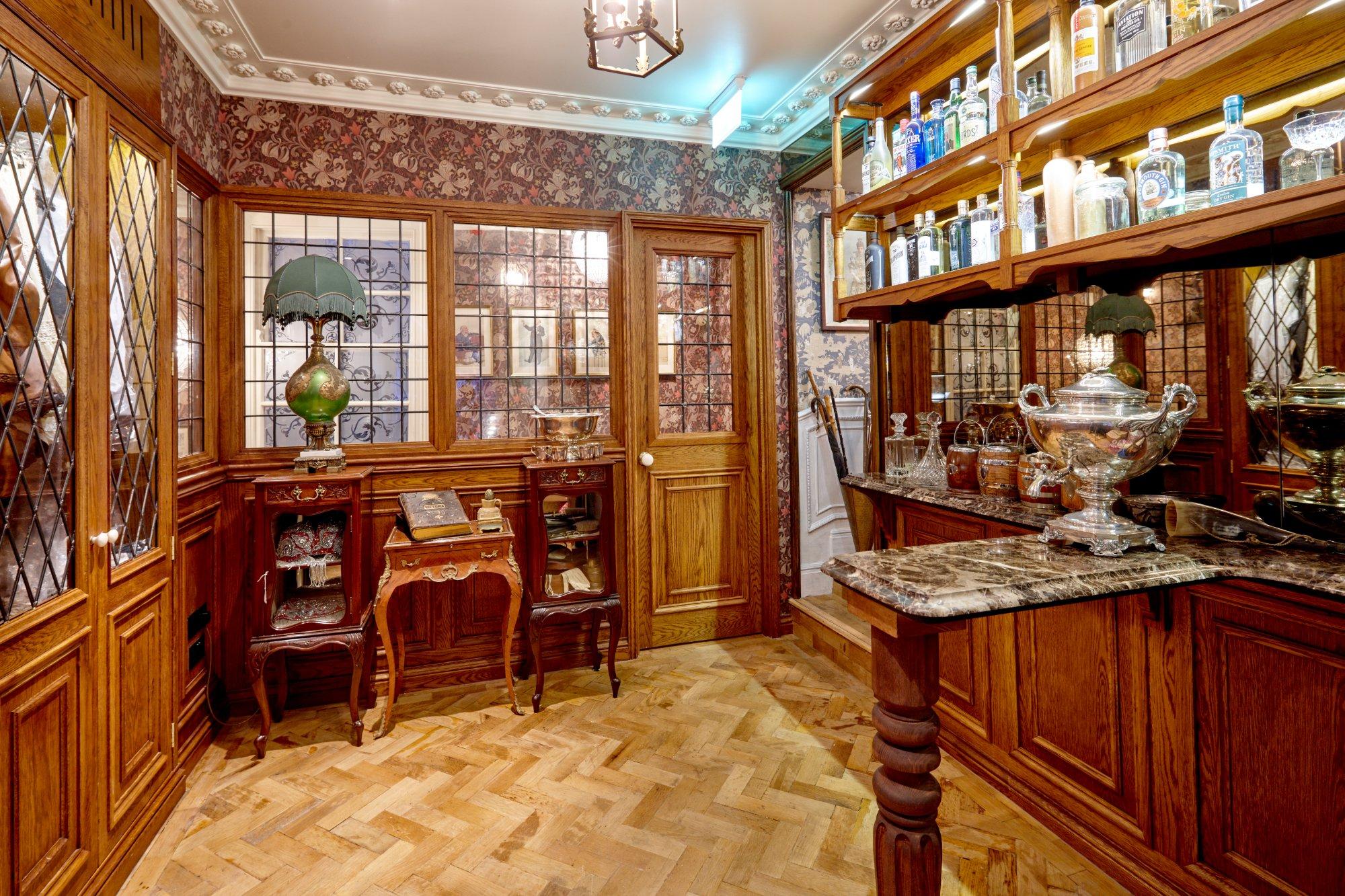 Mr Fogg's Gin Parlour