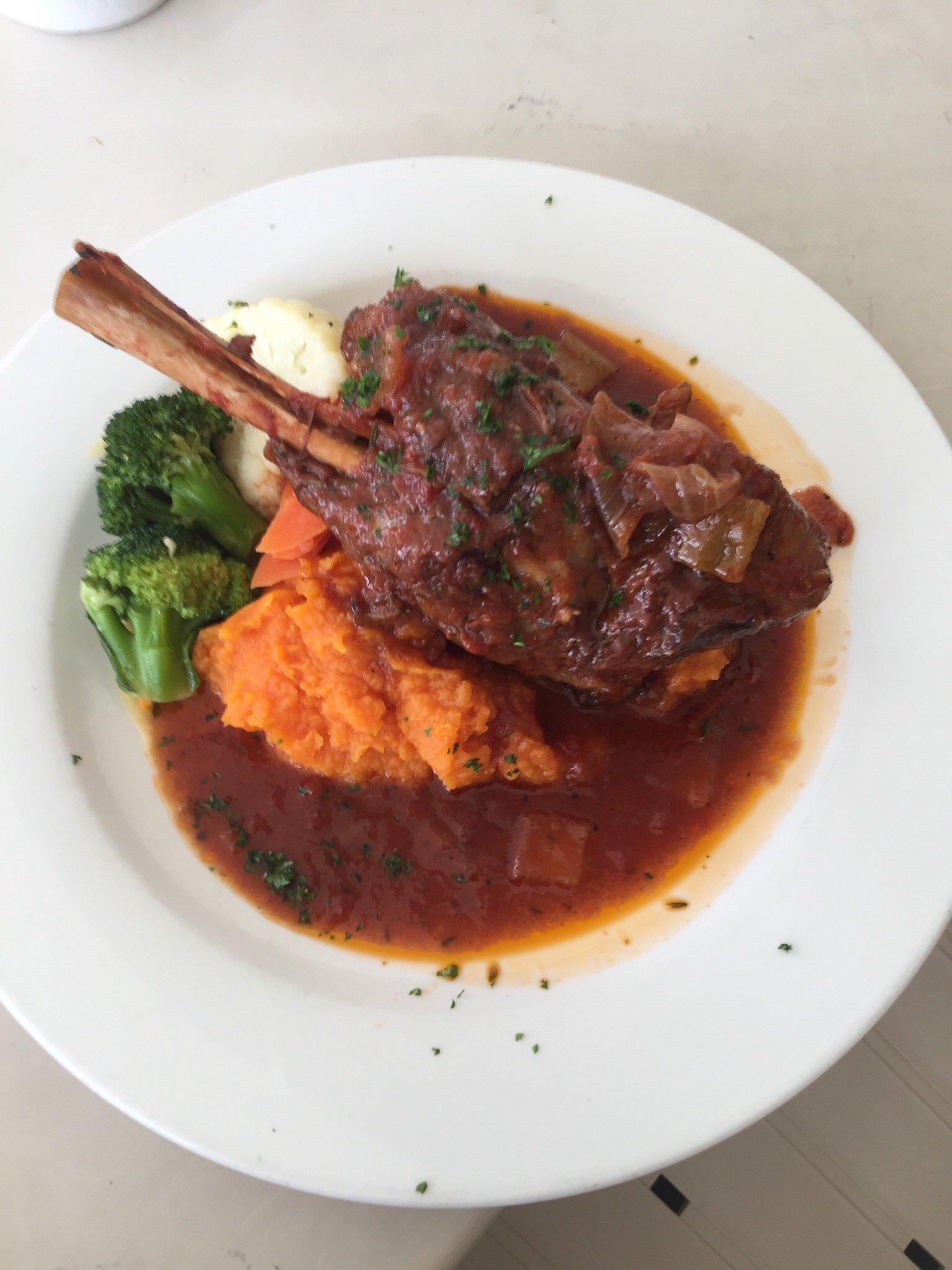 Photo by Zhanshada P